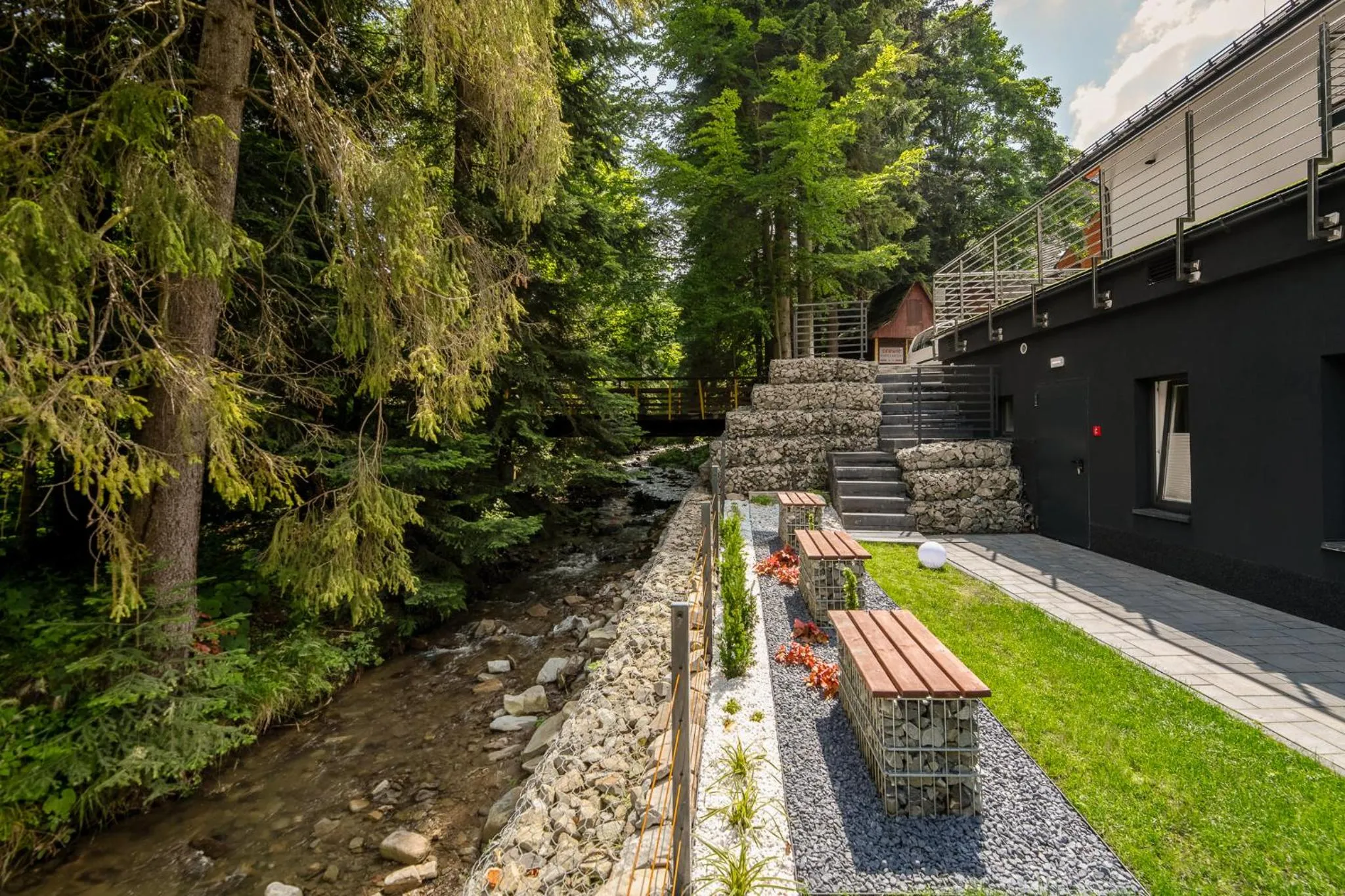 Spring in Aparthotel Narciarska 2