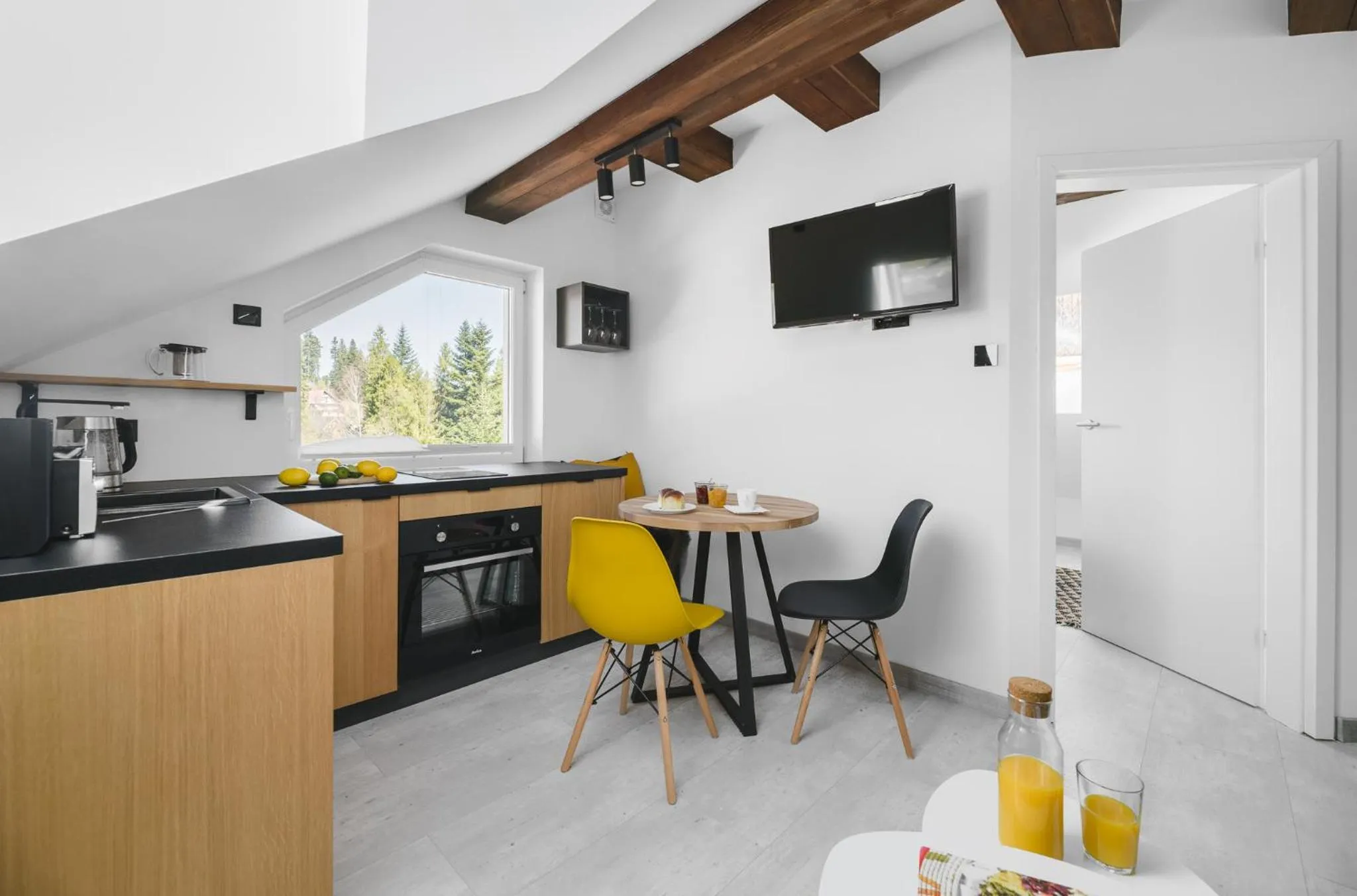 TV and multimedia in Aparthotel Narciarska 2