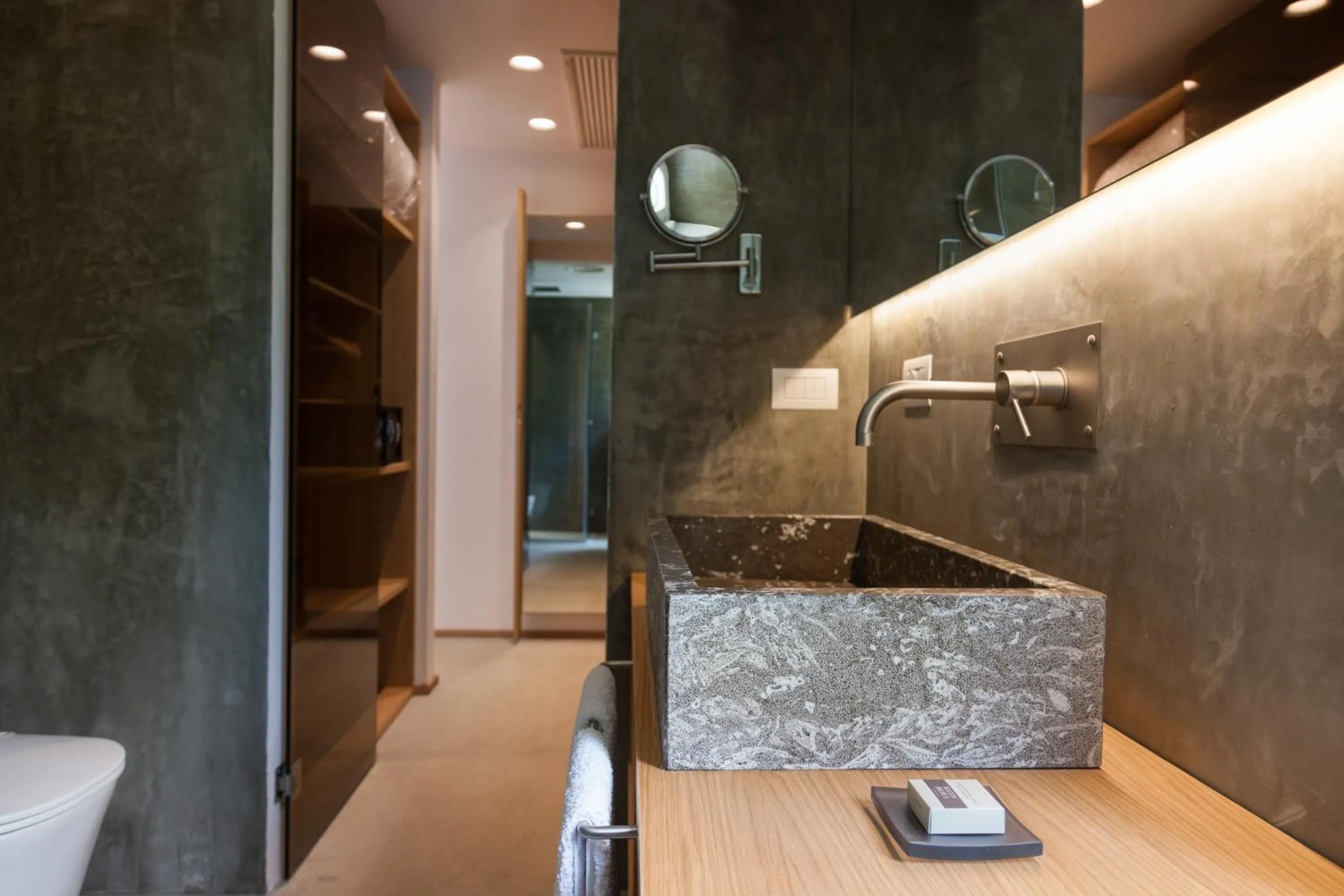 Bathroom in Praia Art Resort - Small Luxury Hotels of the world