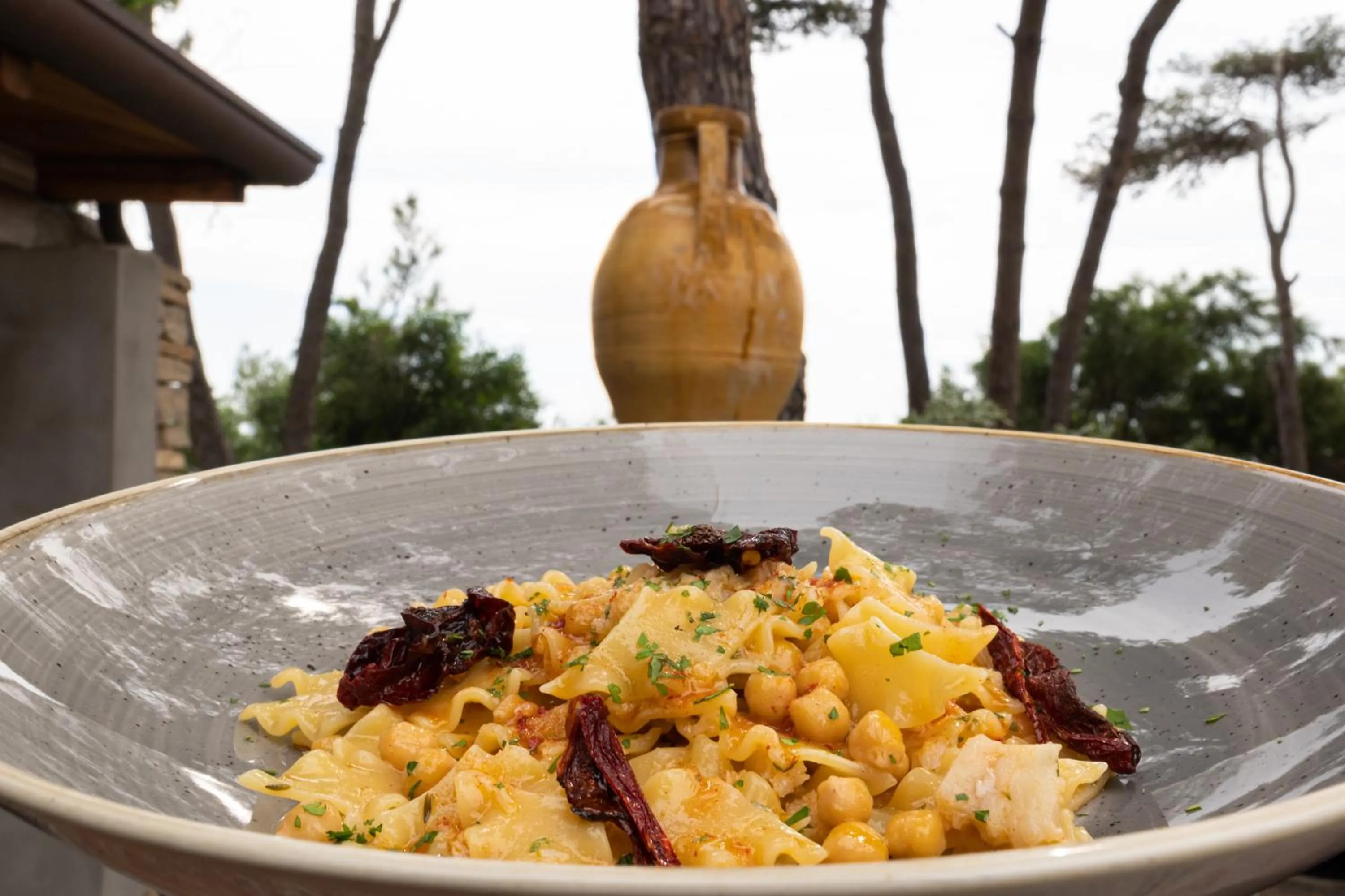 Restaurant/places to eat in Praia Art Resort - Small Luxury Hotels of the world