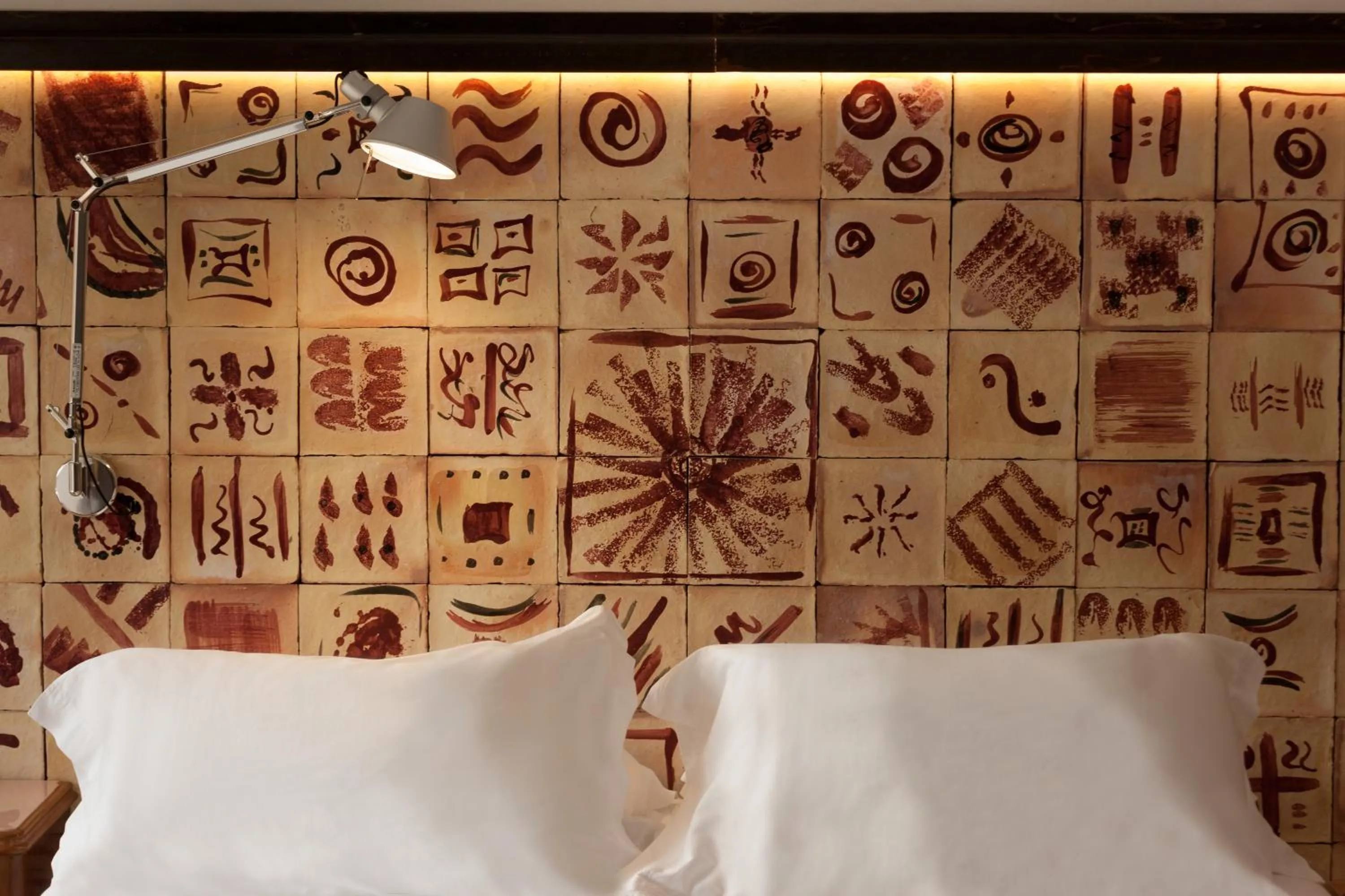 Decorative detail, Bed in Praia Art Resort - Small Luxury Hotels of the world