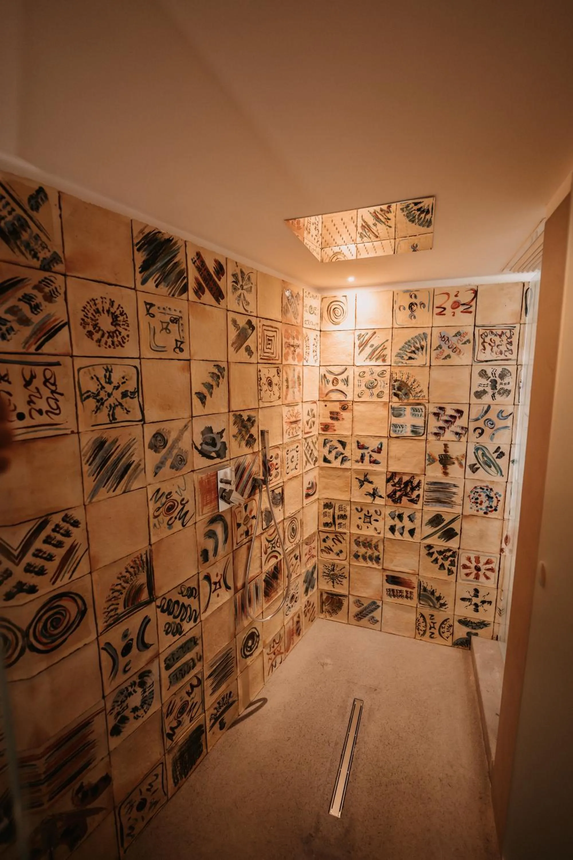 Shower in Praia Art Resort - Small Luxury Hotels of the world