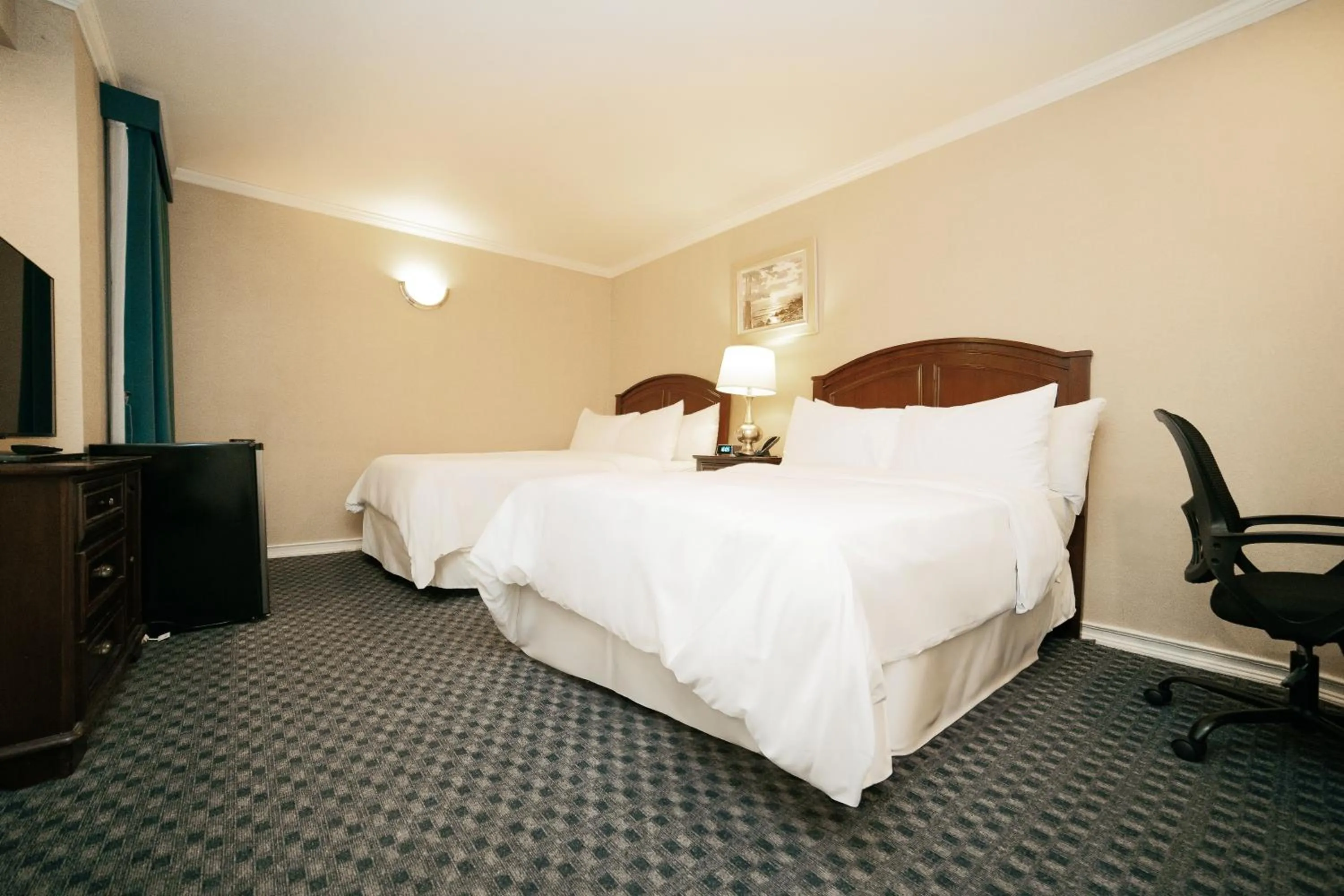 Bed in Hotel Stanford