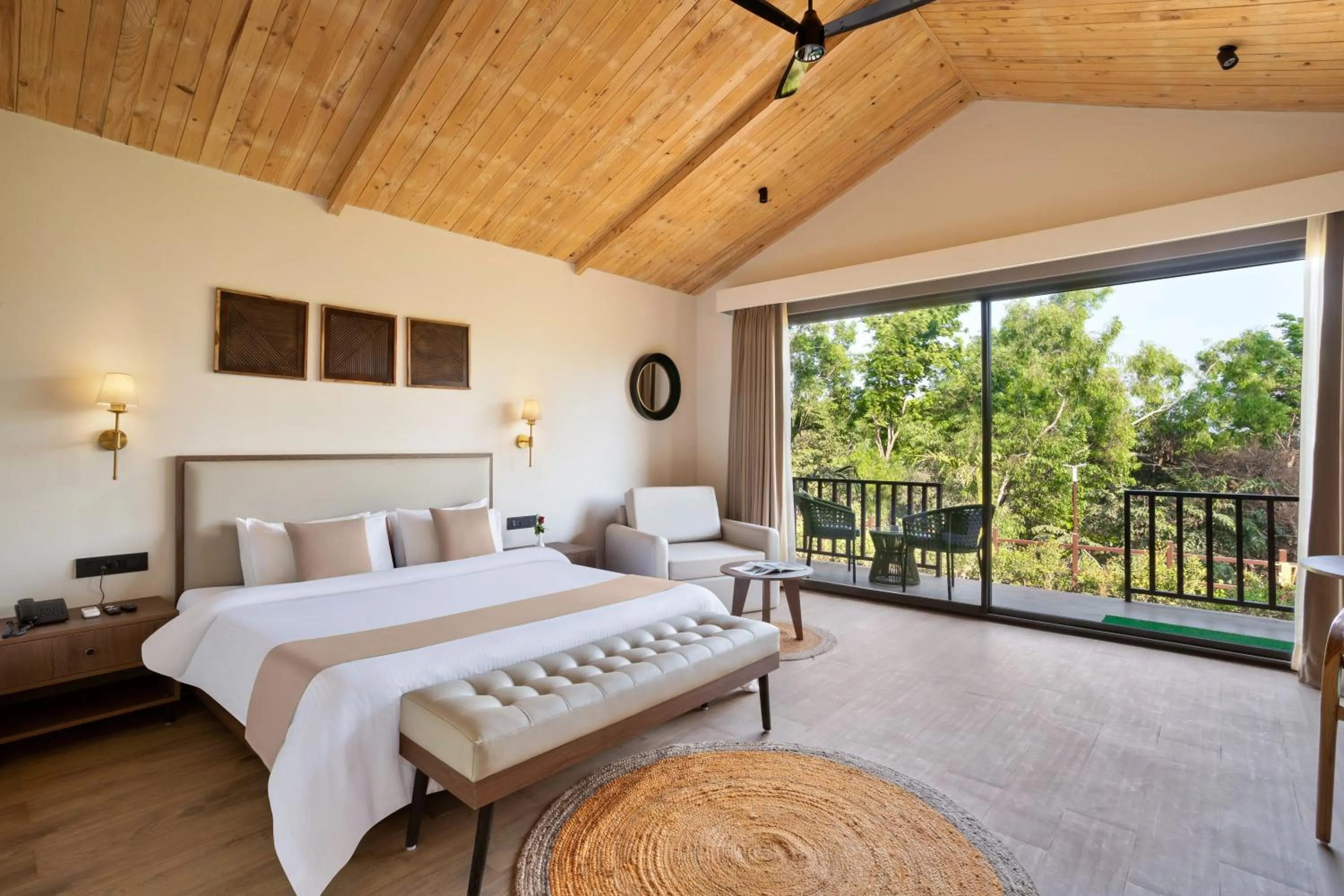 Photo of the whole room, Bed in Stone Wood Premier Gokarna