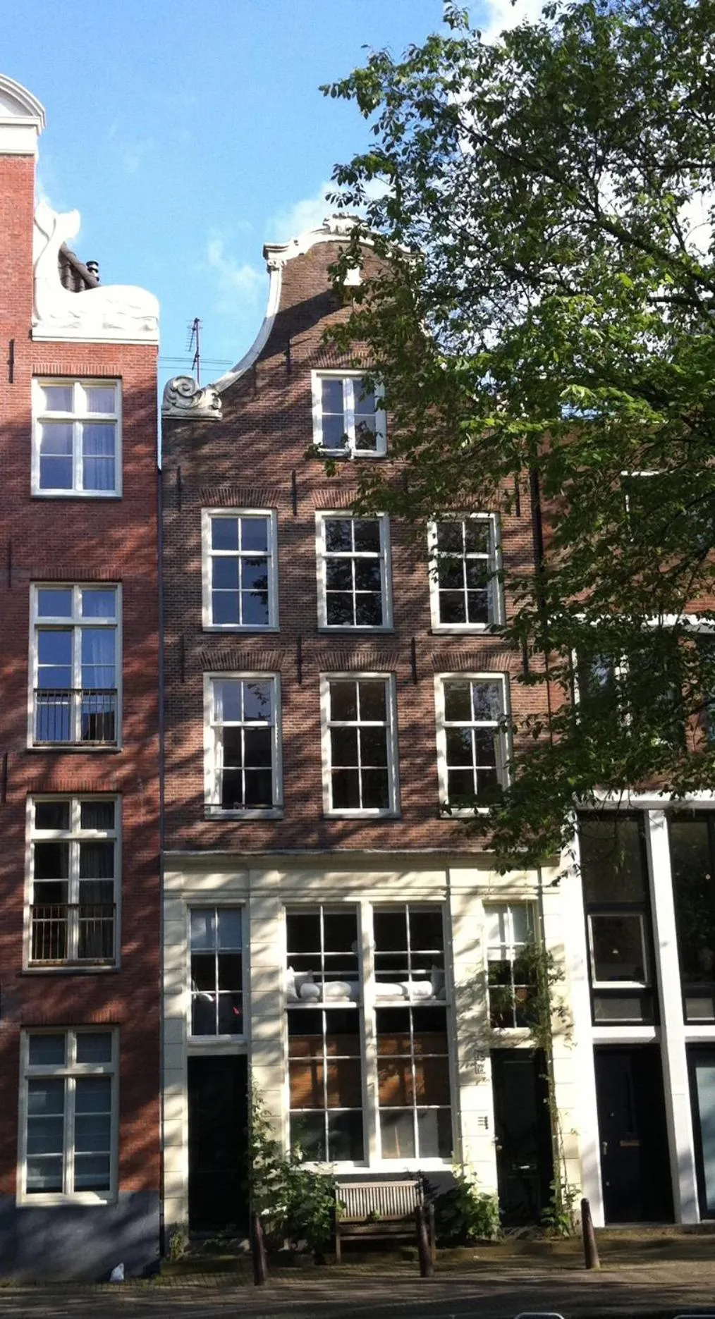 Property building in Jackie O Studio