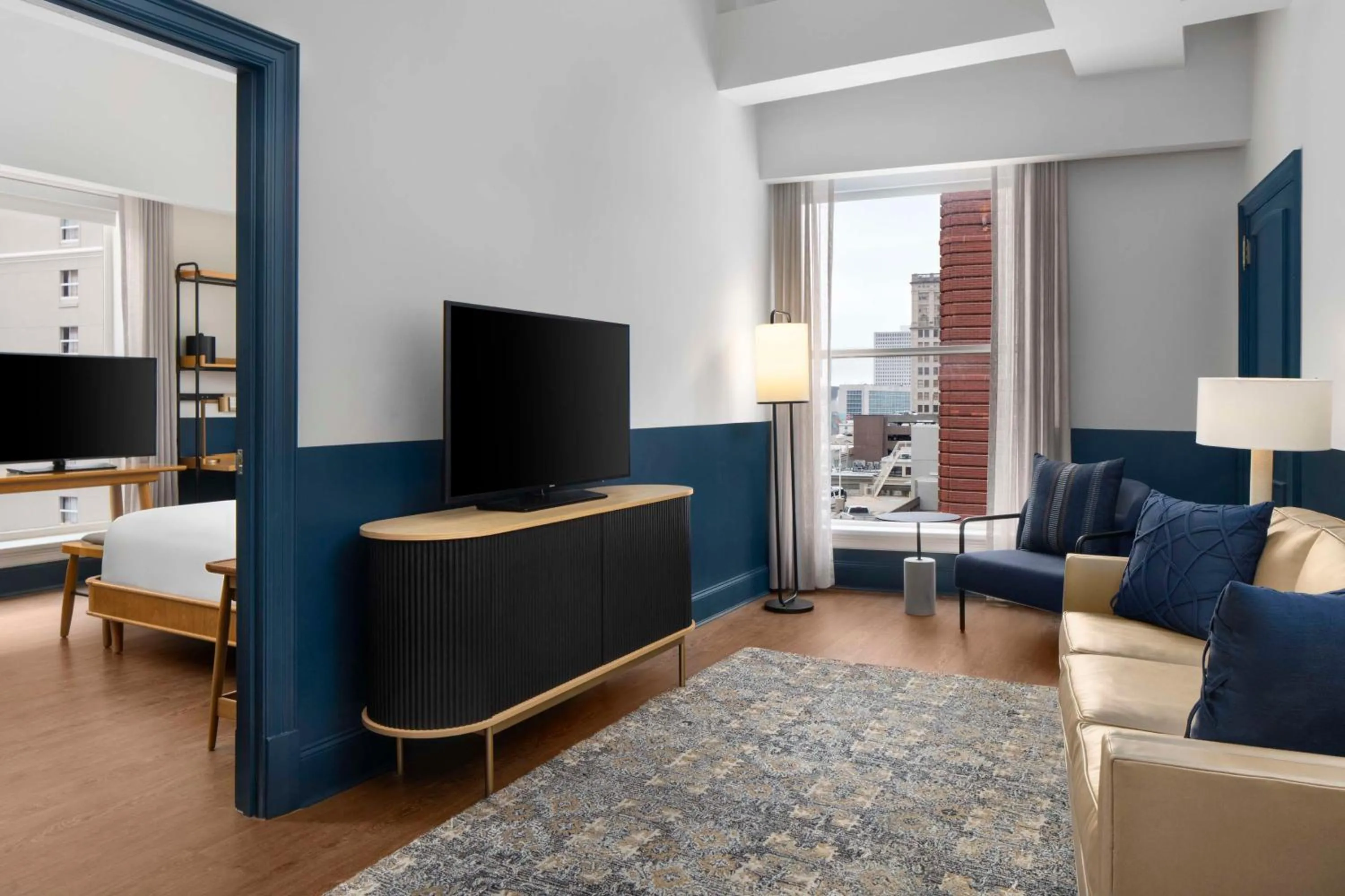 Living room in Hotel Theo New Orleans, Tapestry Collection by Hilton