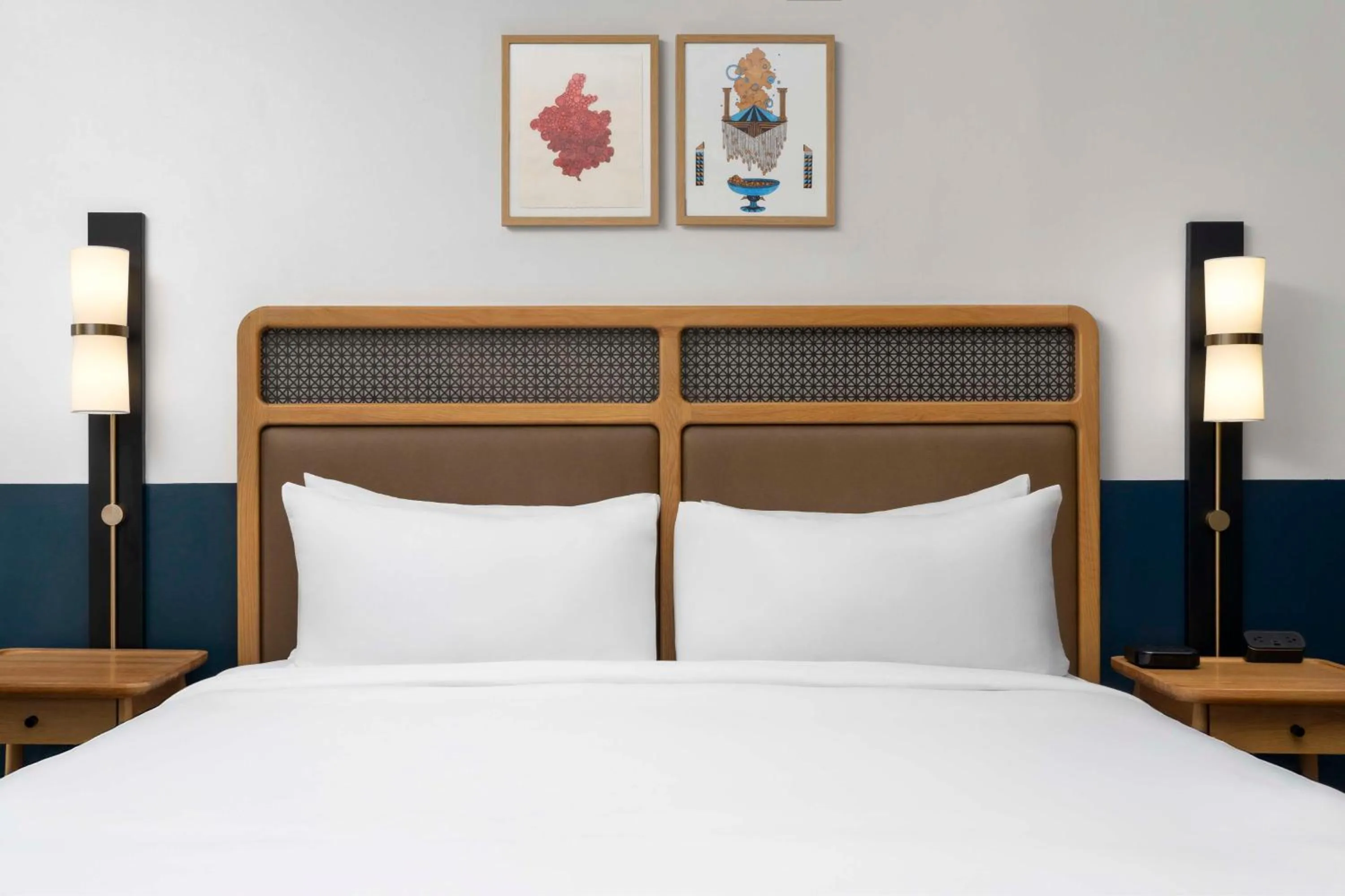 Bed in Hotel Theo New Orleans, Tapestry Collection by Hilton