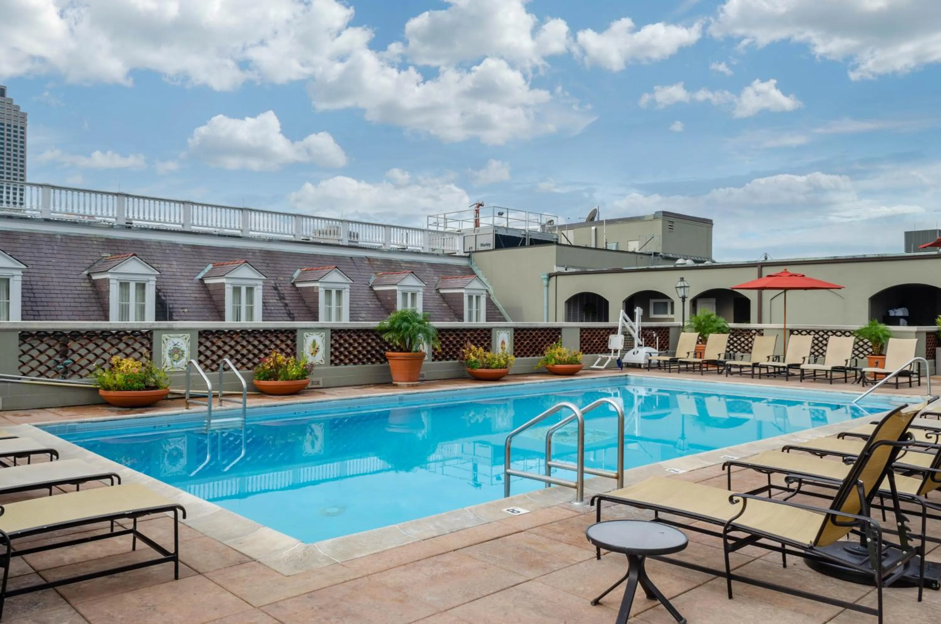 Swimming pool in Omni Royal Orleans Hotel