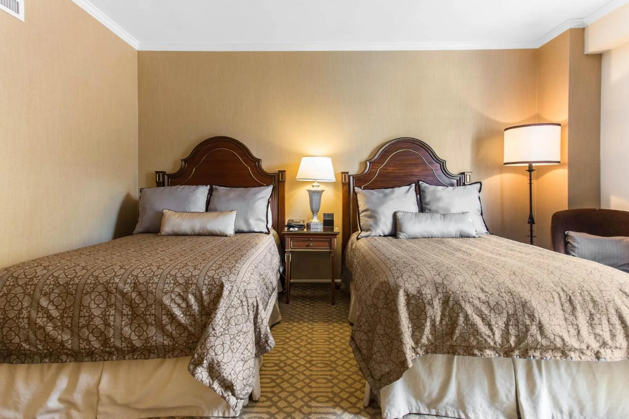 Photo of the whole room, Bed in Omni Royal Orleans Hotel