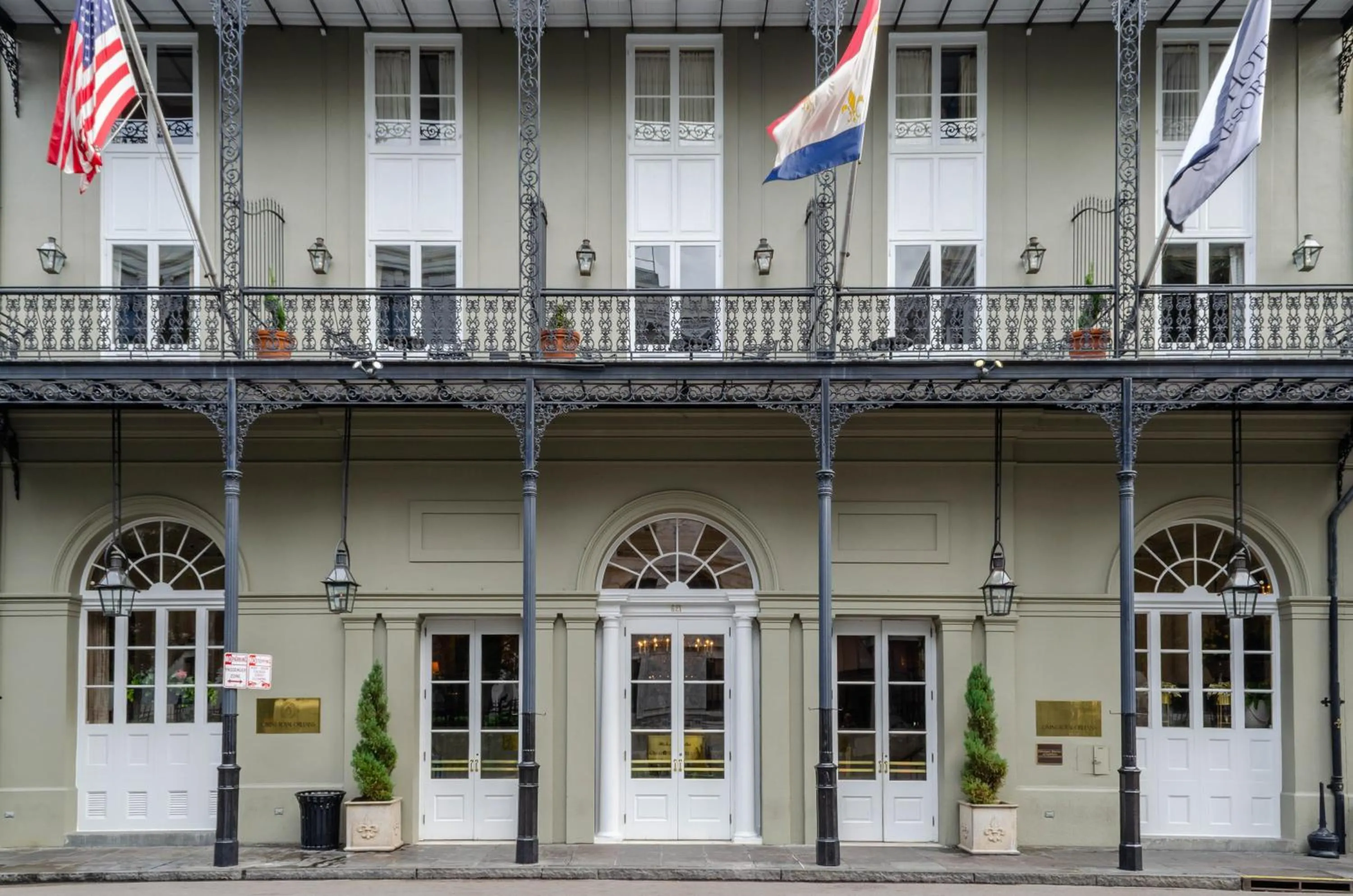 Property building in Omni Royal Orleans Hotel