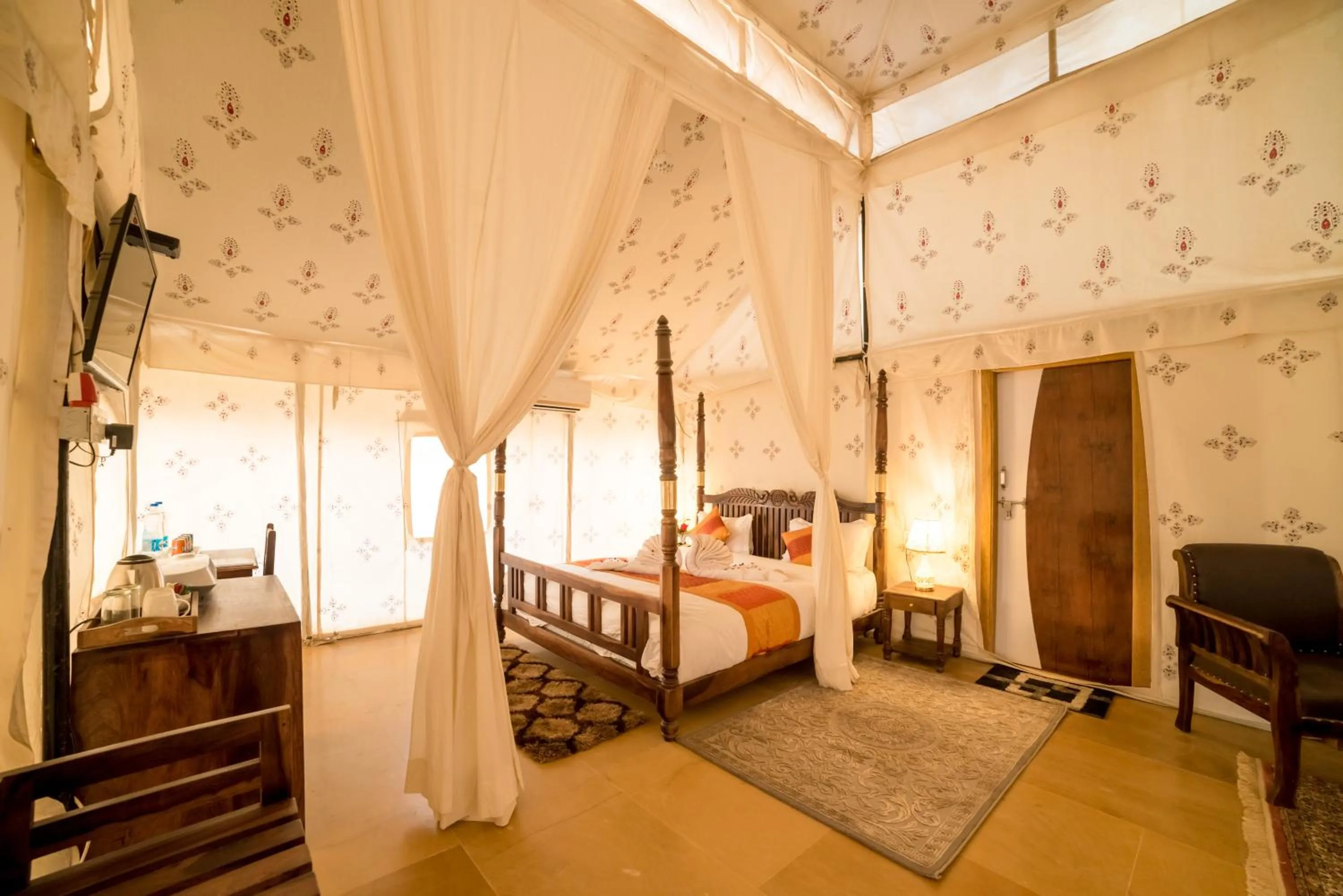 Bed in Bhavya Resort - Luxury Boutique Desert Camp