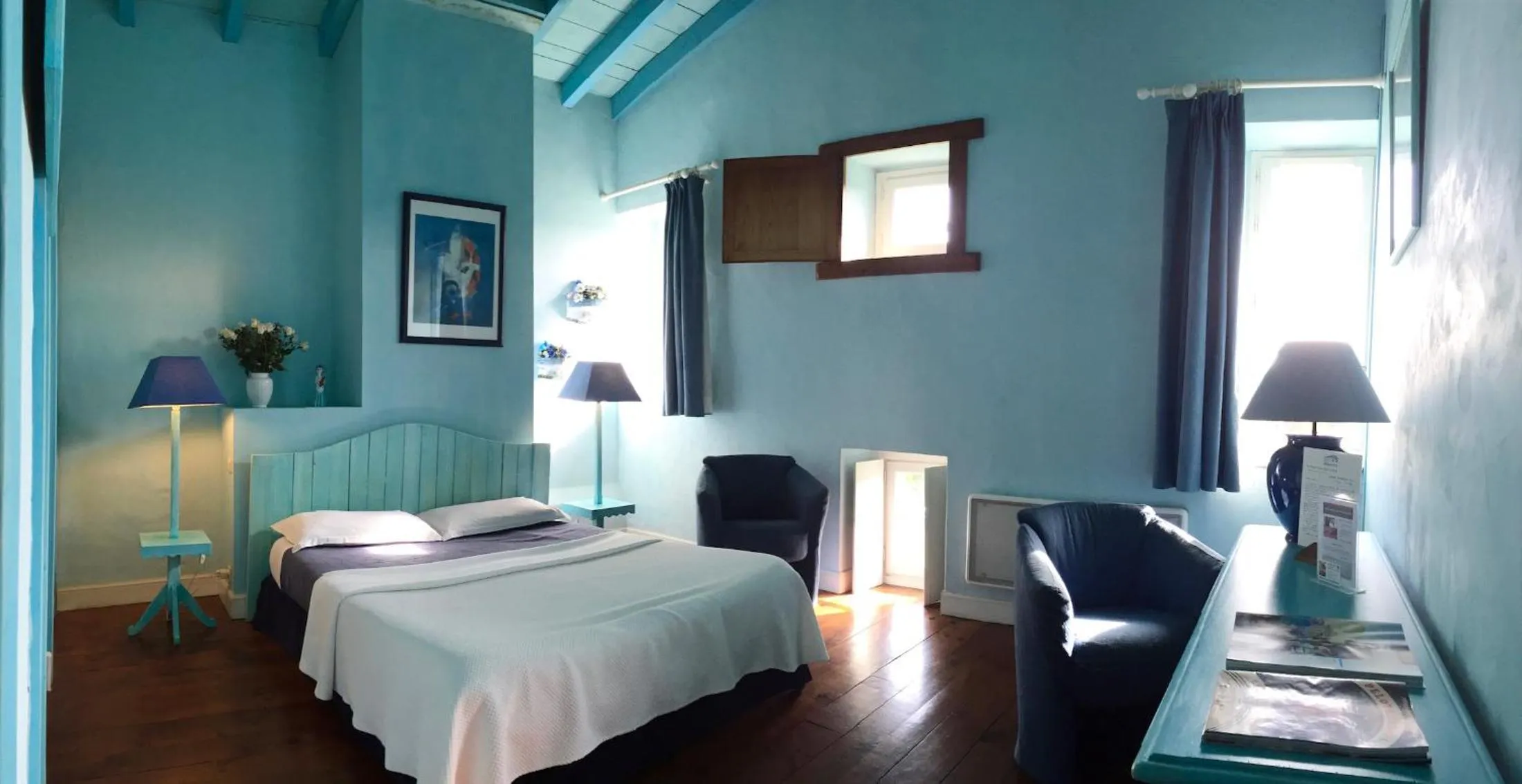 Photo of the whole room in Irigoian