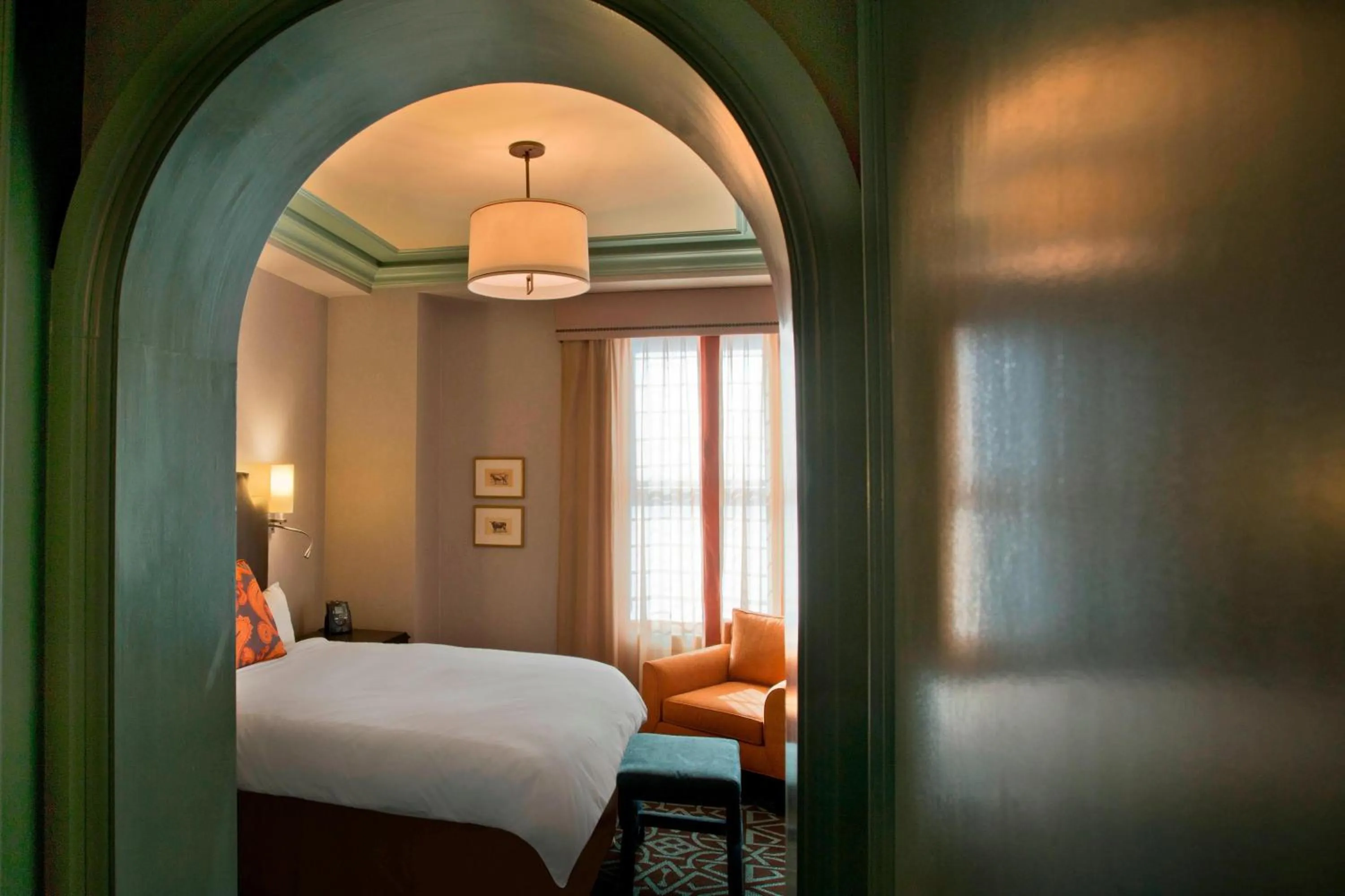 Photo of the whole room, Bed in Hotel ICON, Autograph Collection