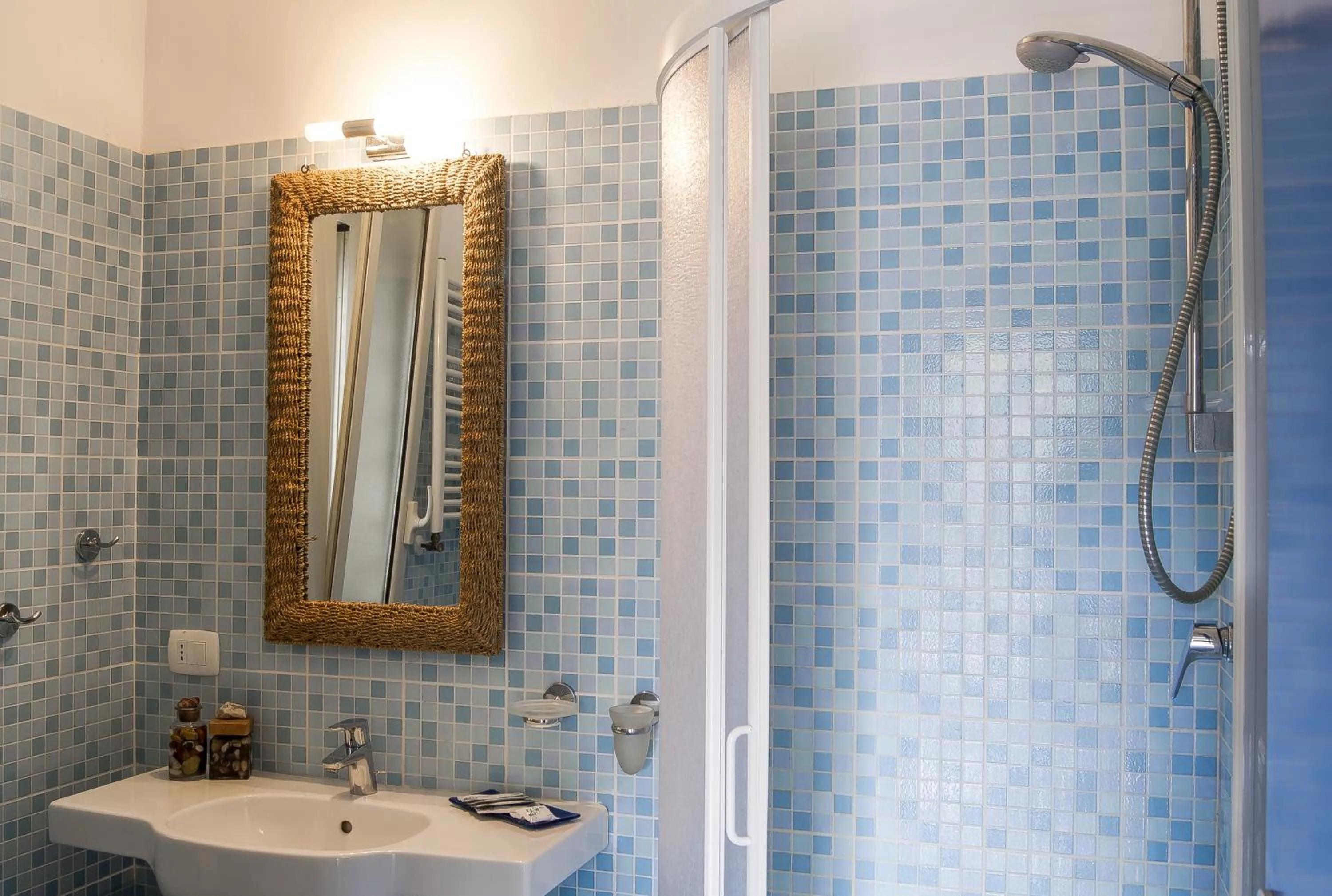 Shower in Villa Cetta B&B