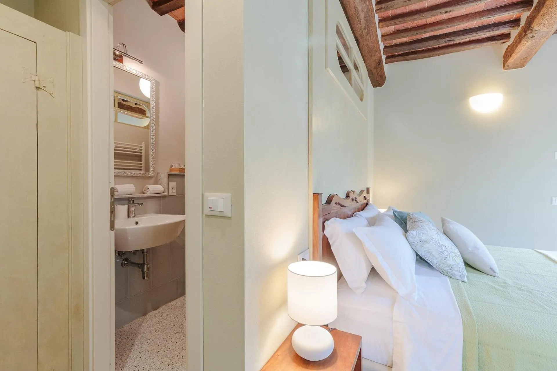 Bed in Antica Pergola di San Giusto