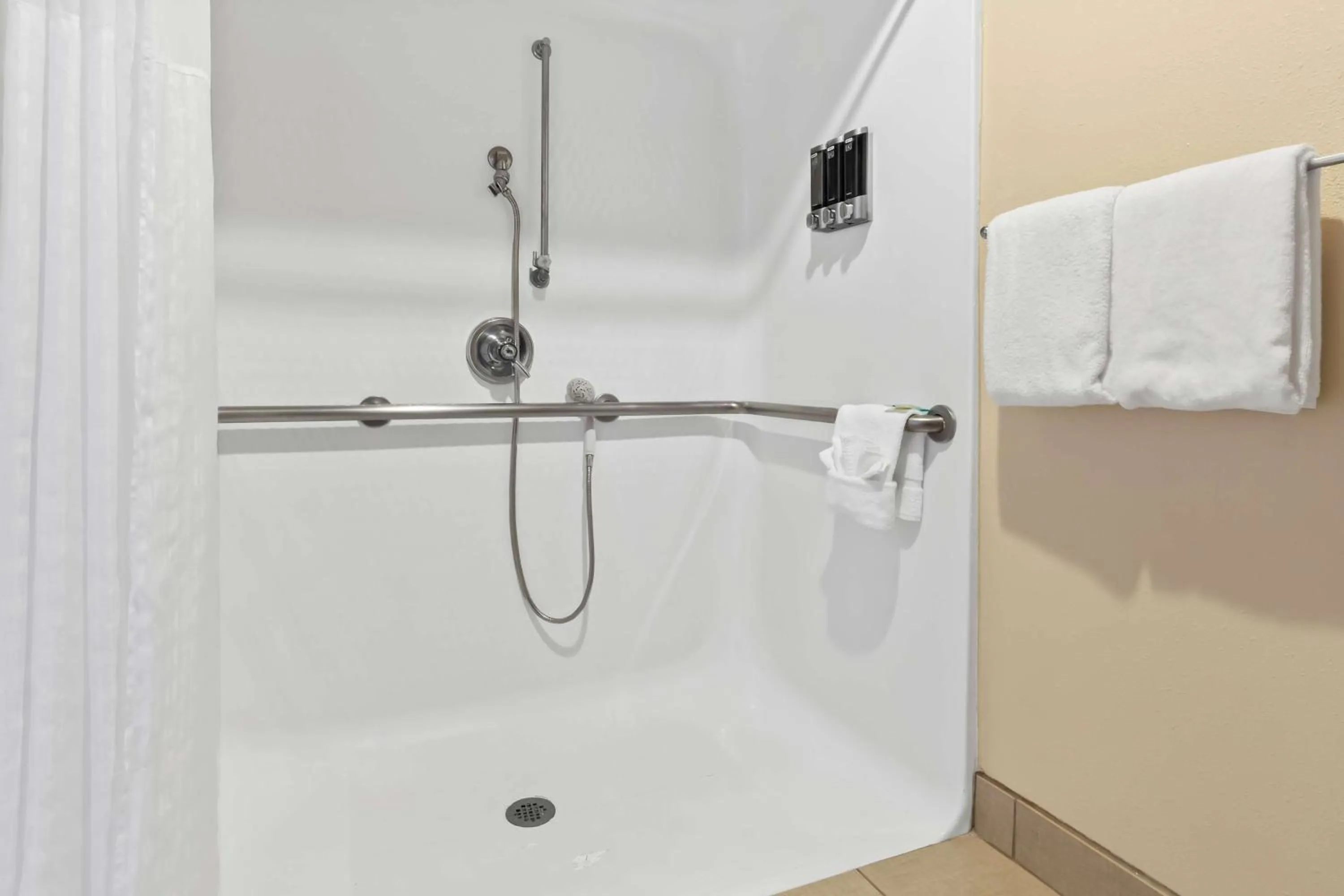 Bathroom in Sonesta Essential NW Houston