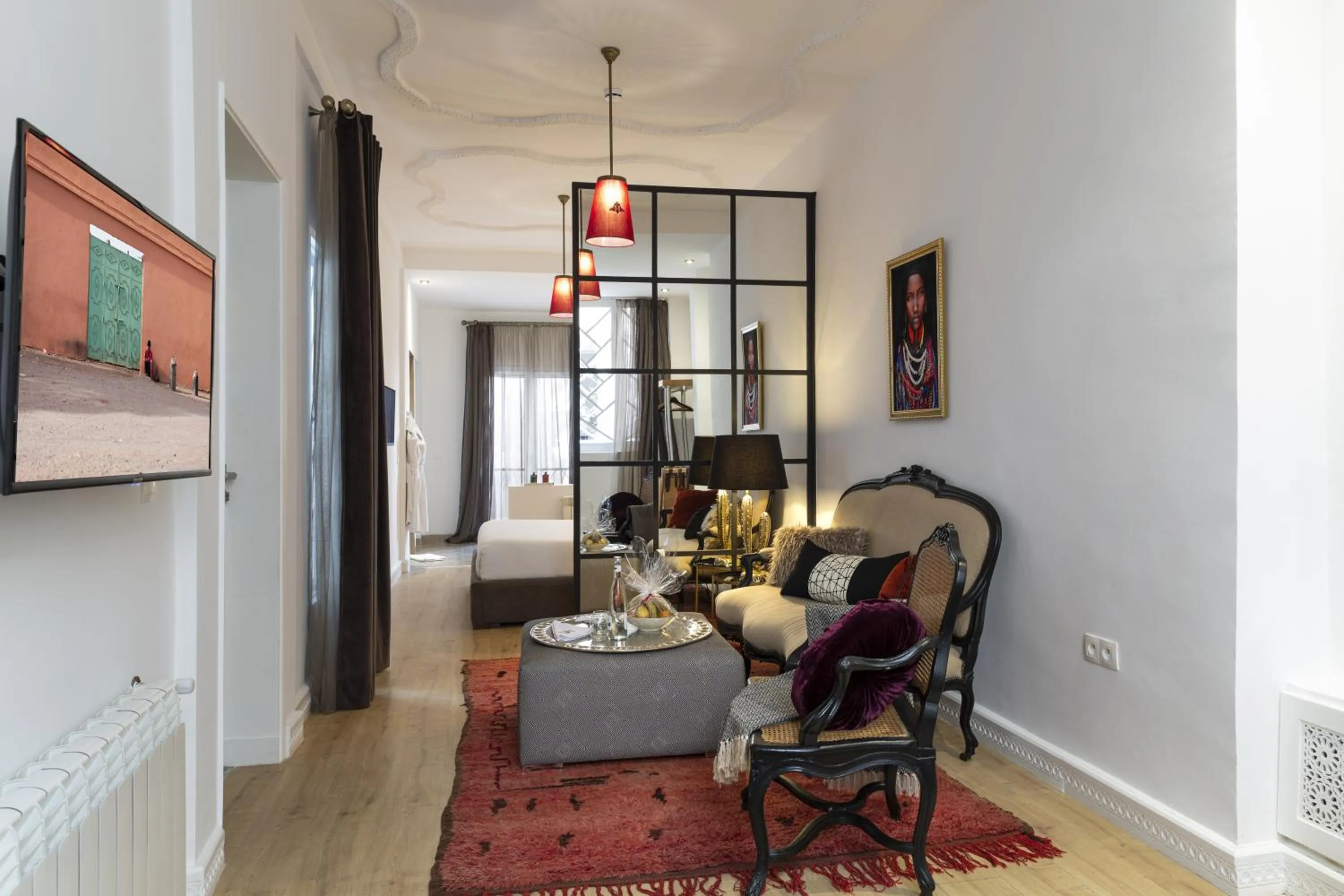 Photo of the whole room in Suite Azur Hotel