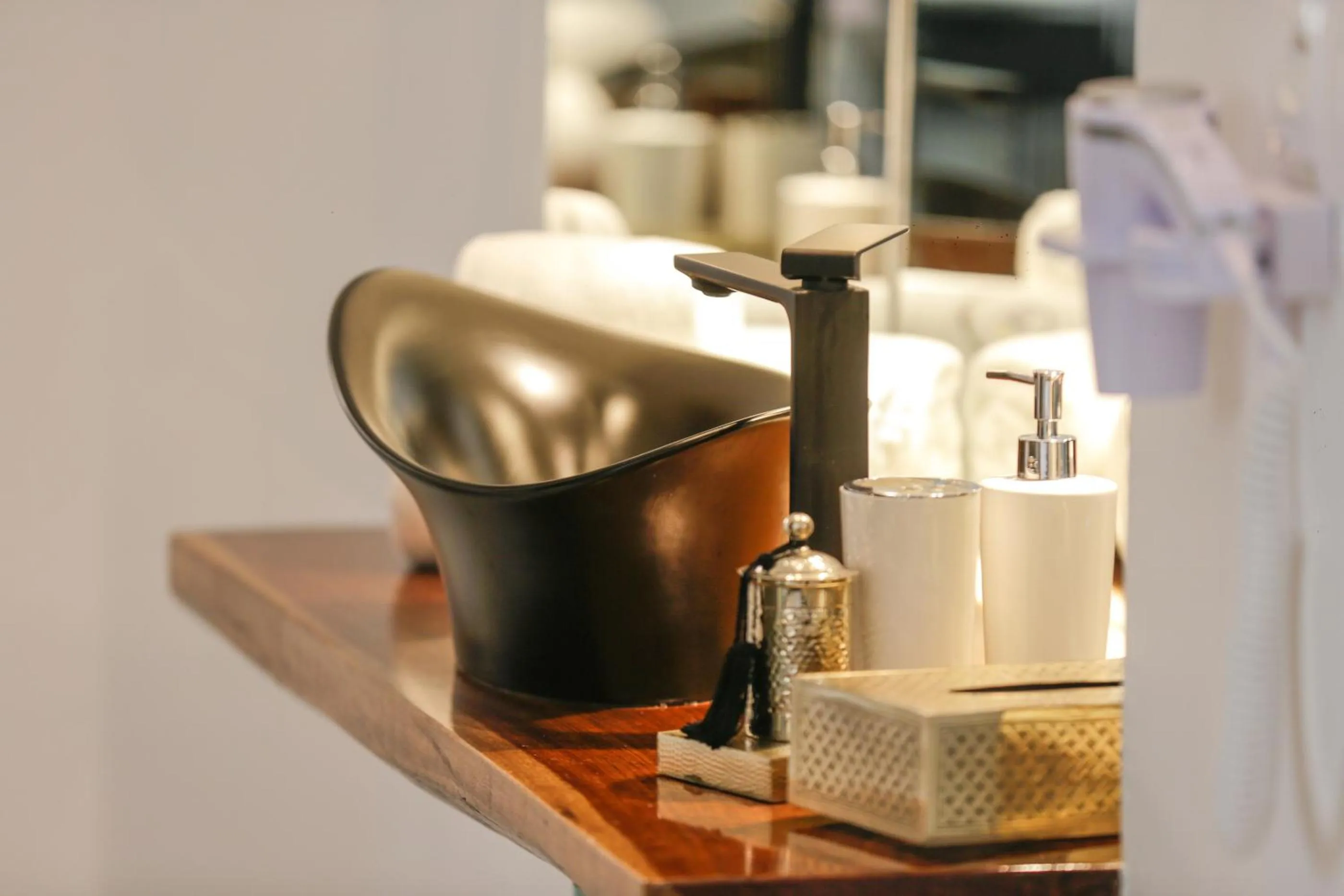 Decorative detail in Suite Azur Hotel