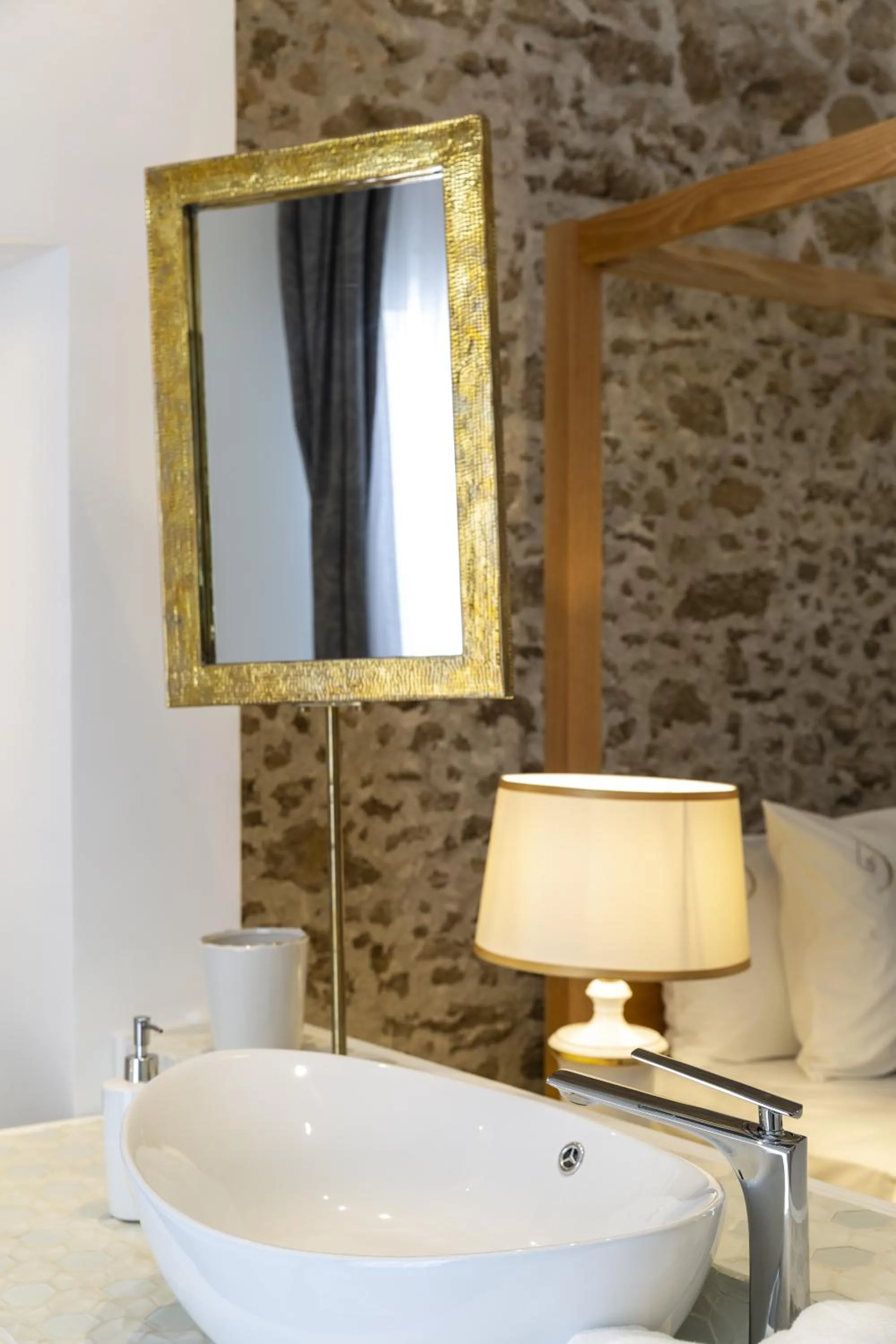 Decorative detail in Suite Azur Hotel