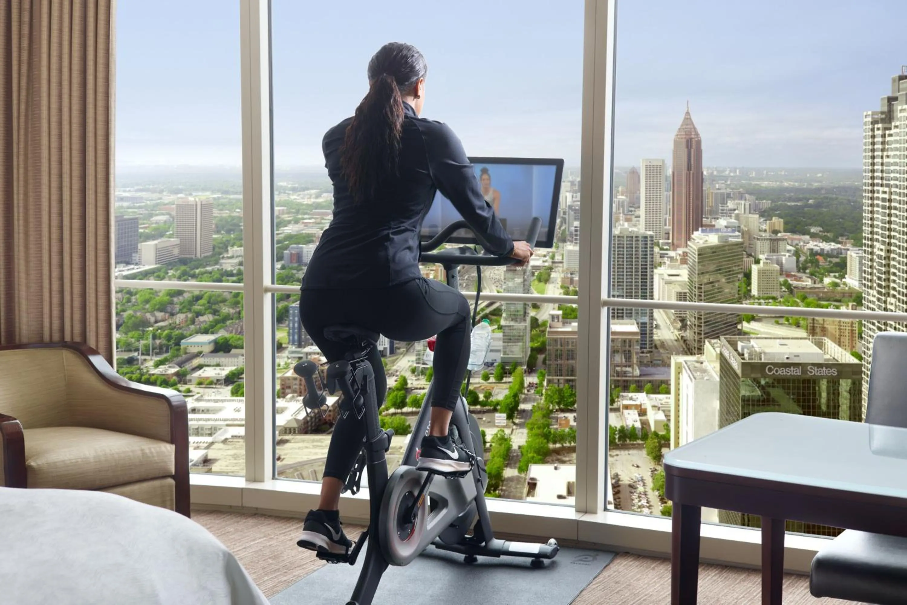 Photo of the whole room in The Westin Peachtree Plaza, Atlanta