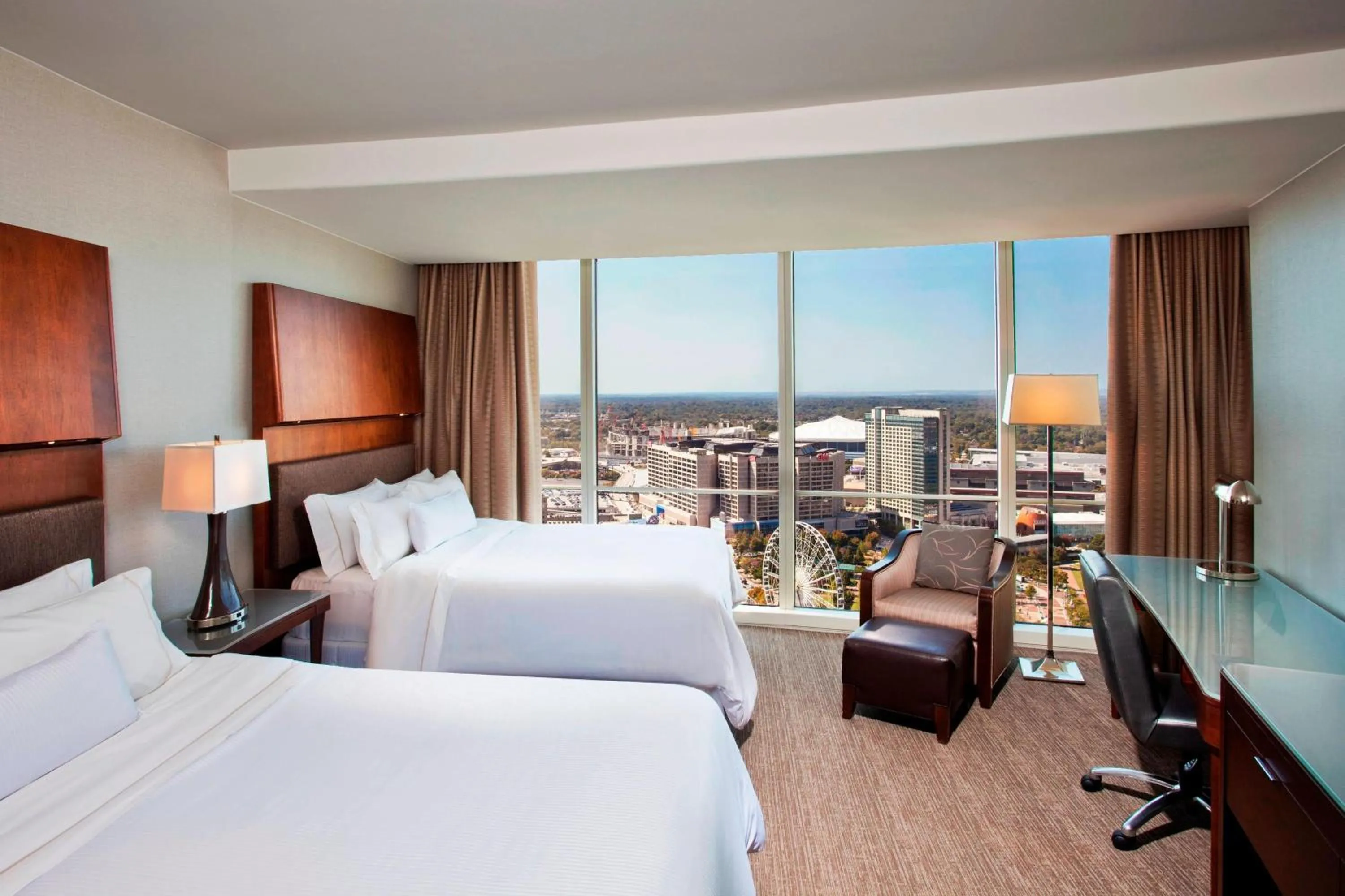 Photo of the whole room, Bed in The Westin Peachtree Plaza, Atlanta