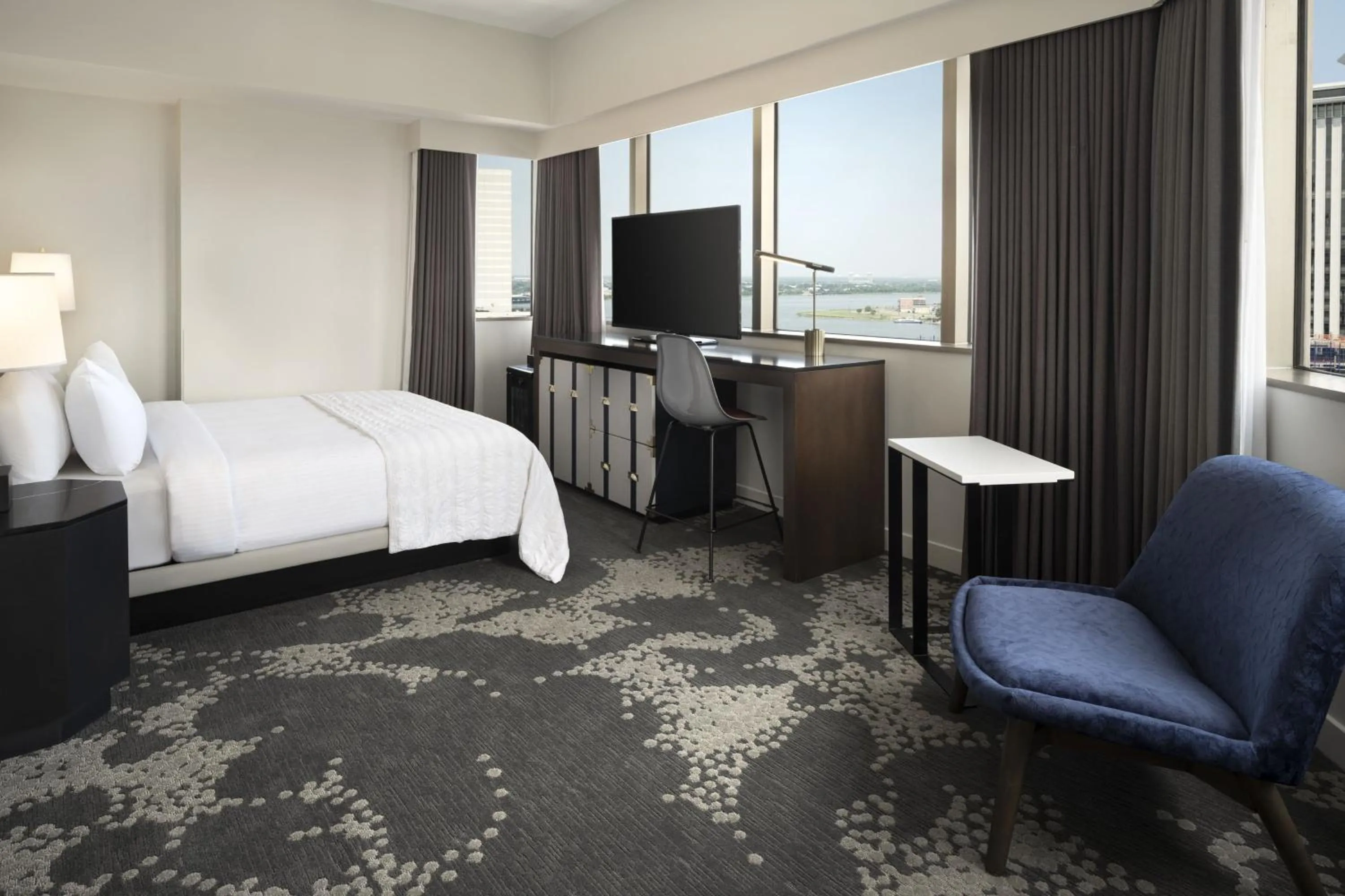 Bedroom, Bed in Le Meridien New Orleans