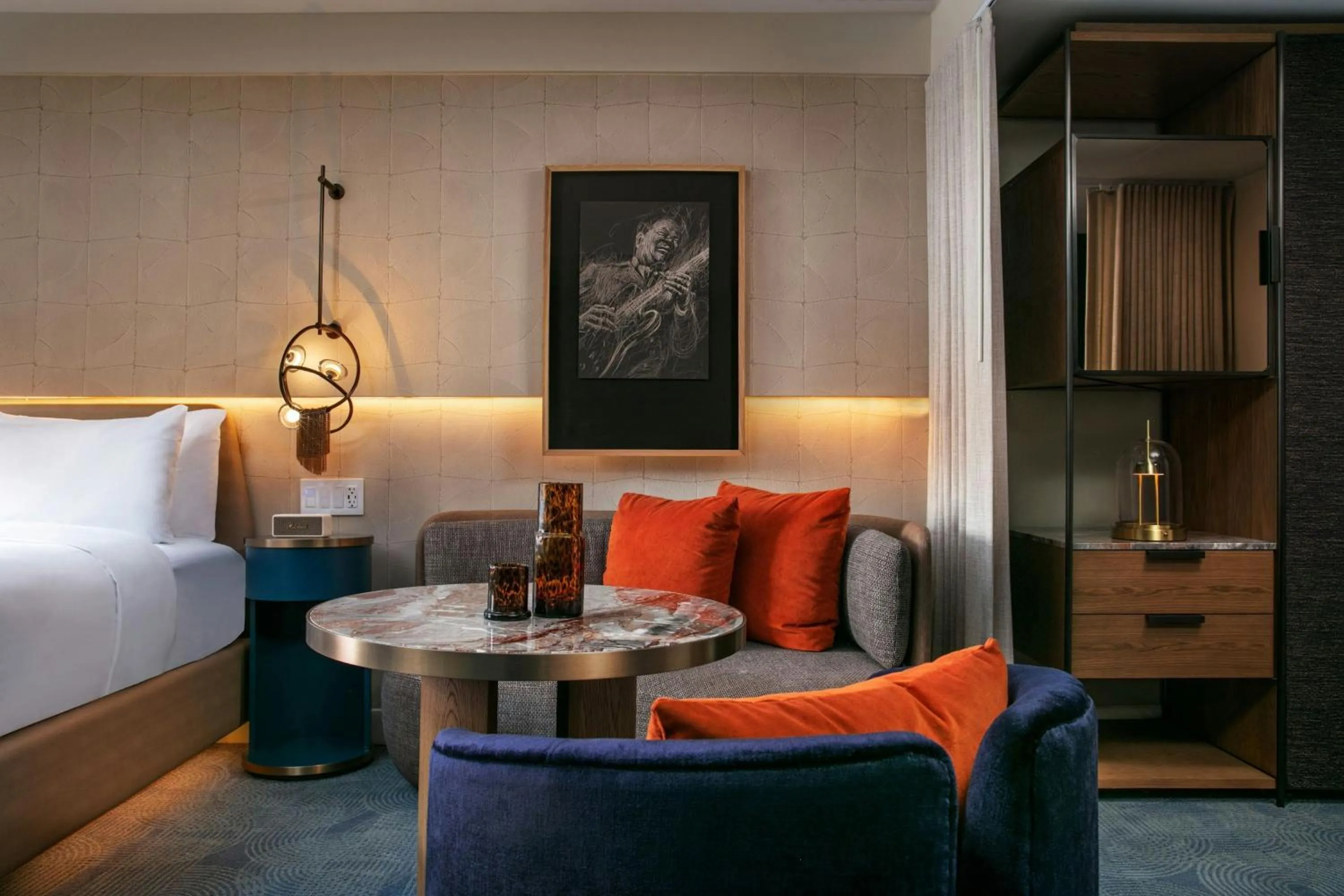 Photo of the whole room in Hotel de la Poste - French Quarter, A Renaissance Hotel