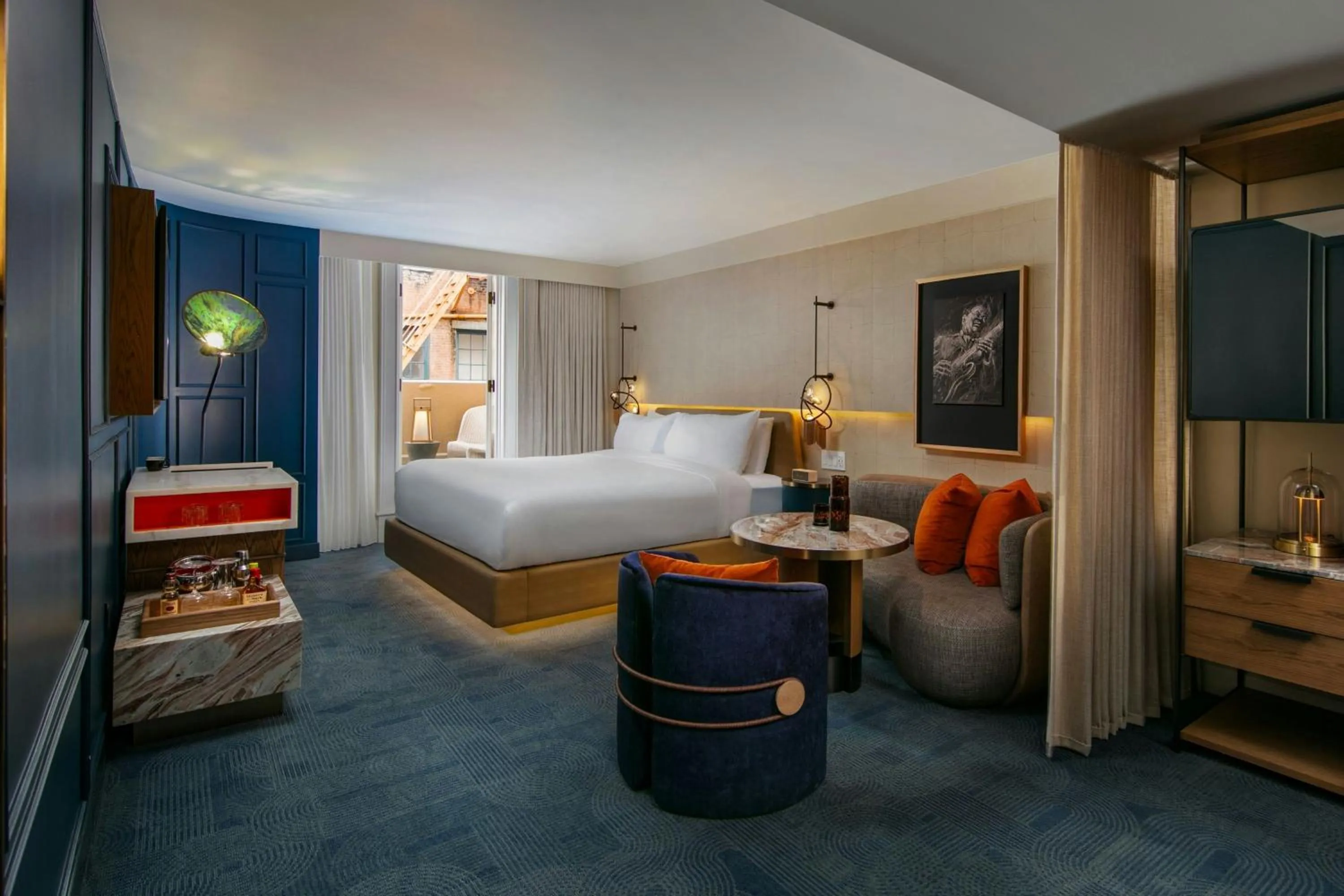 Photo of the whole room, Bed in Hotel de la Poste - French Quarter, A Renaissance Hotel