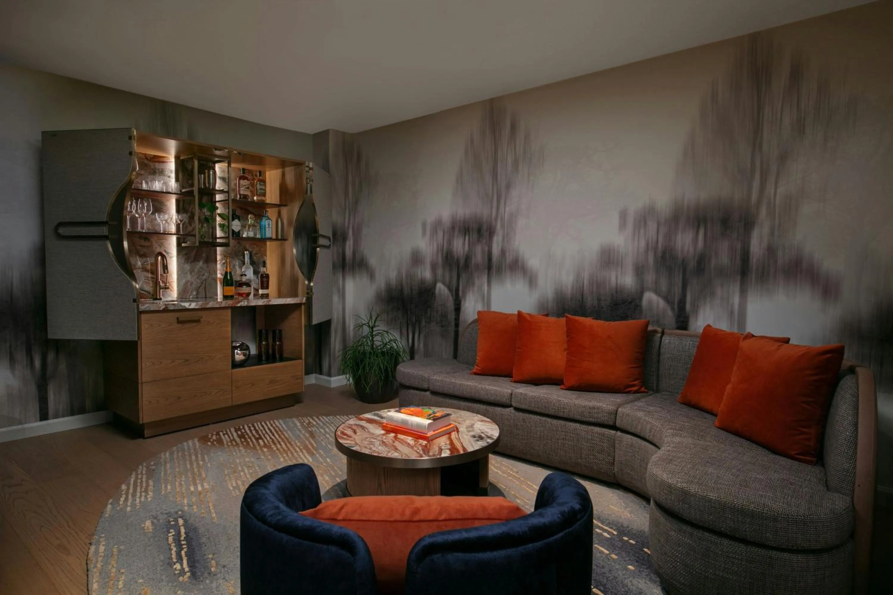 Living room in Hotel de la Poste - French Quarter, A Renaissance Hotel