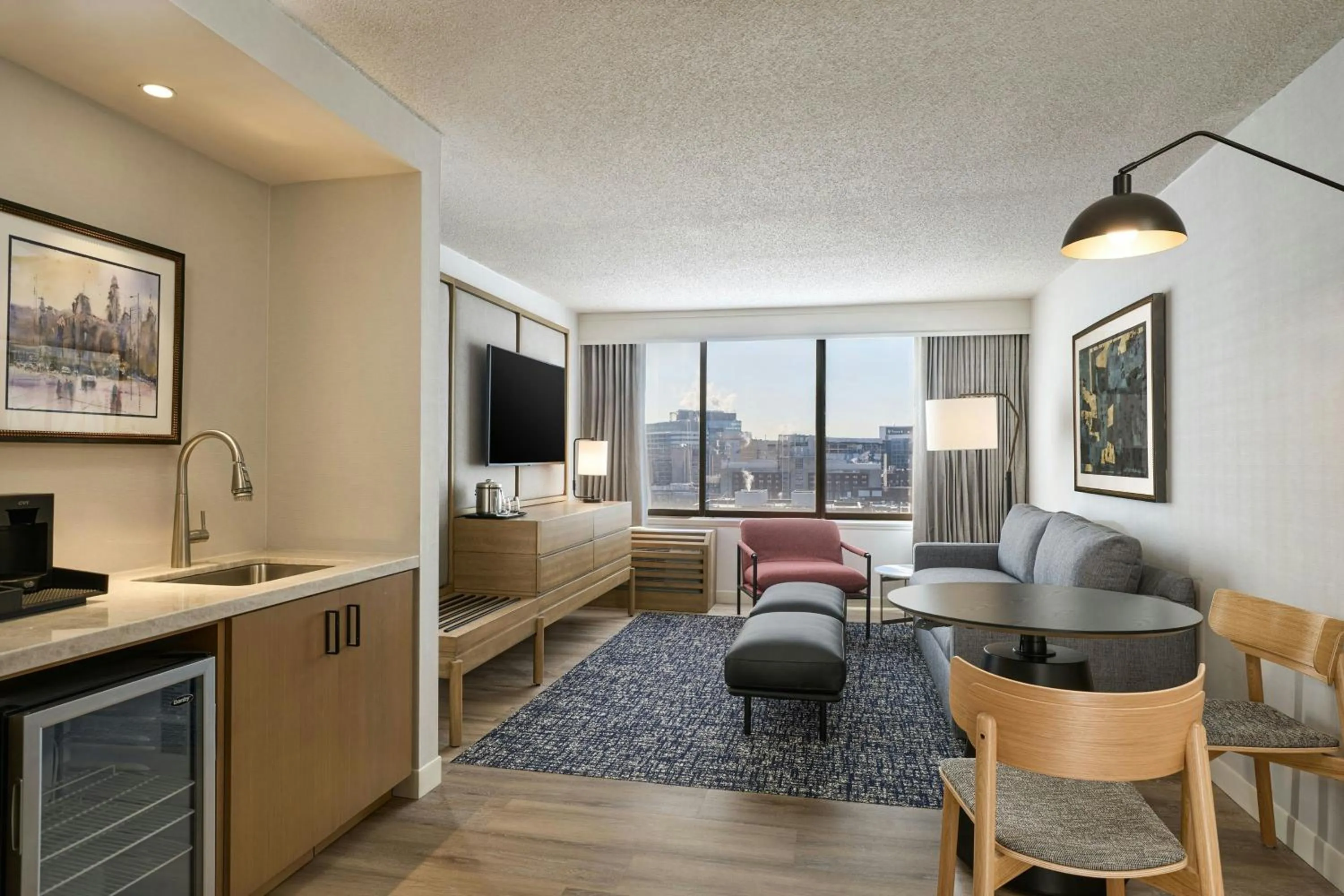 Photo of the whole room in Sheraton Philadelphia University City Hotel