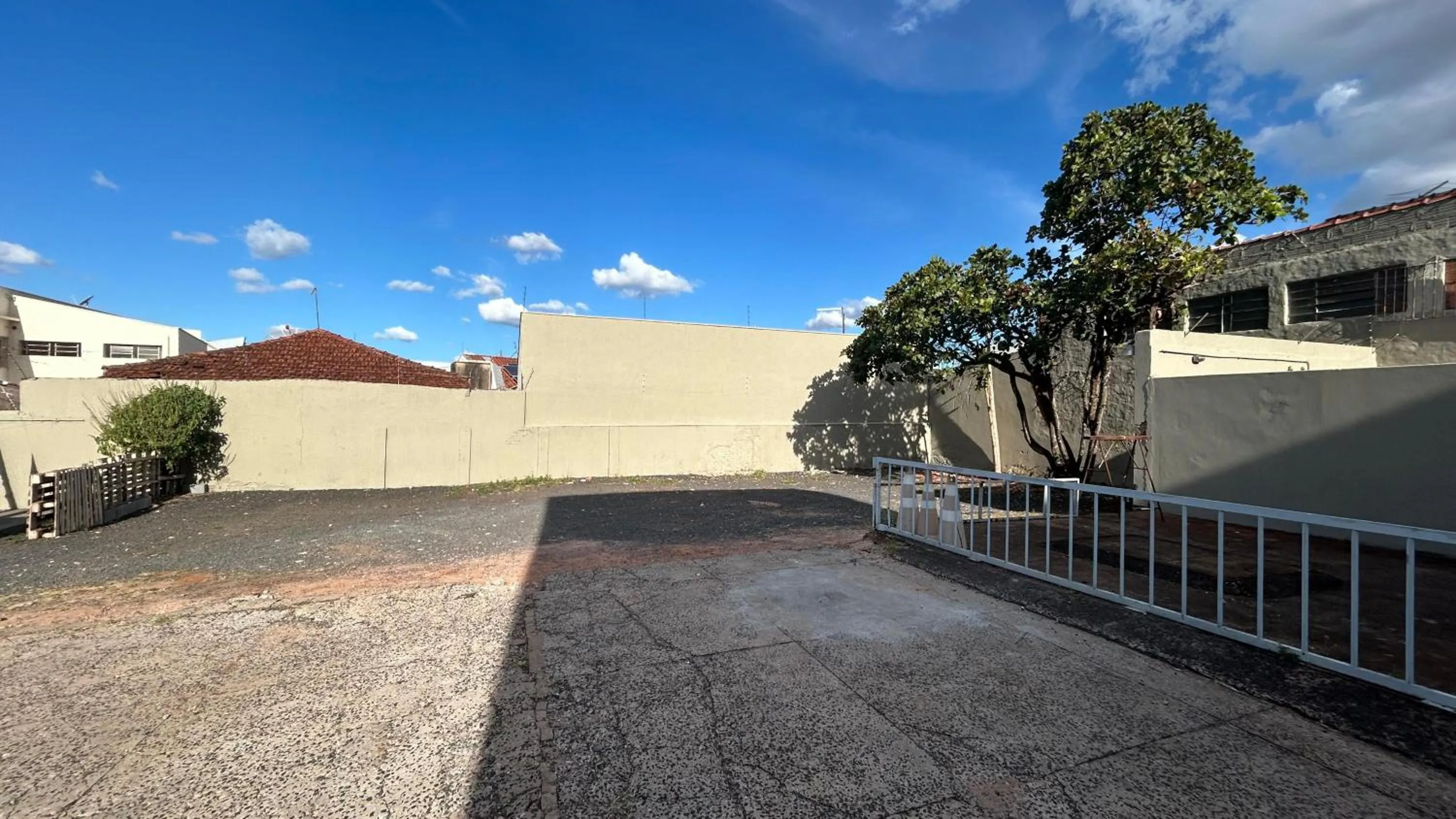 Parking in HAVANA ECONOMY