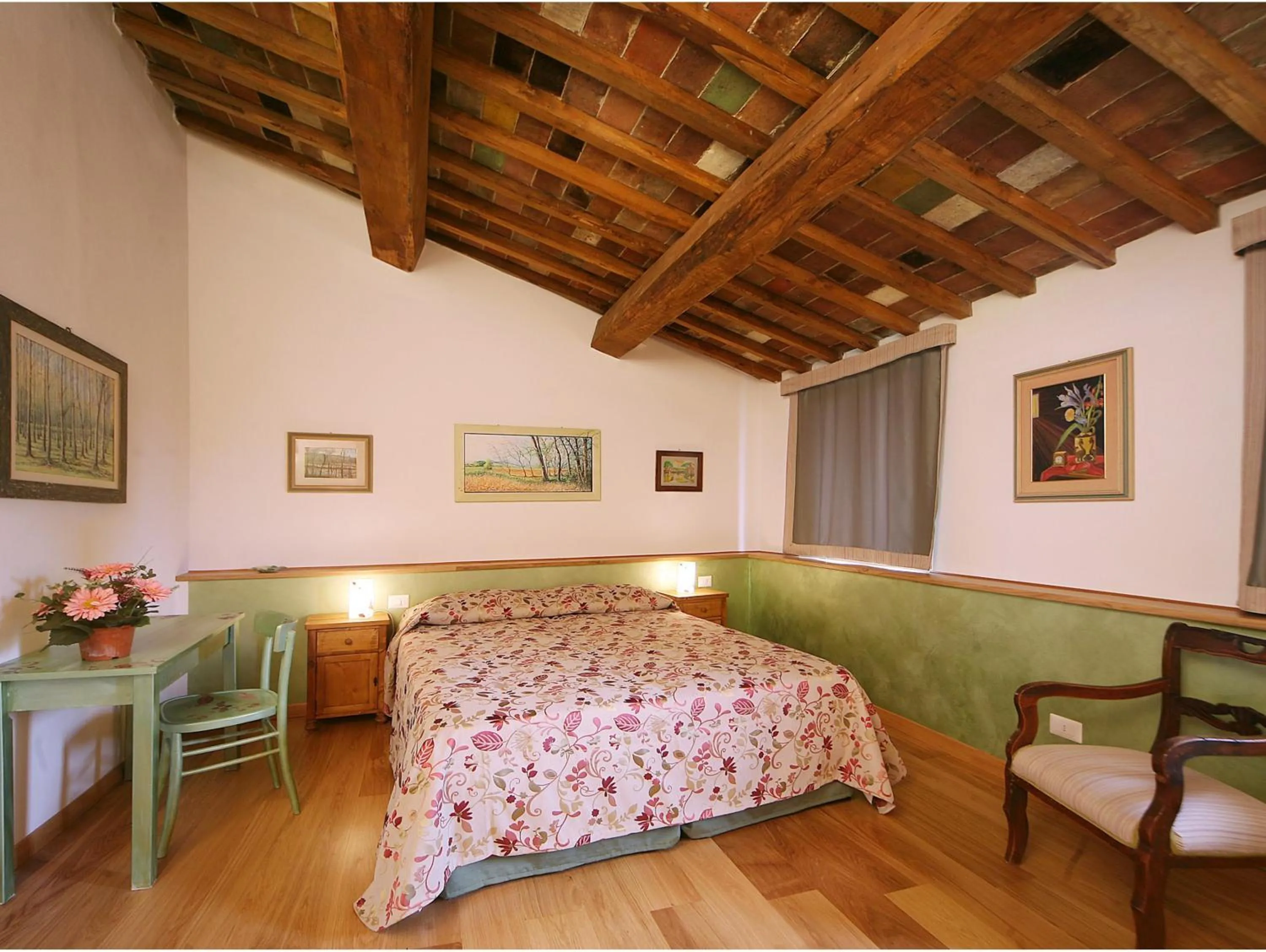 Bed in Casacenti B&B