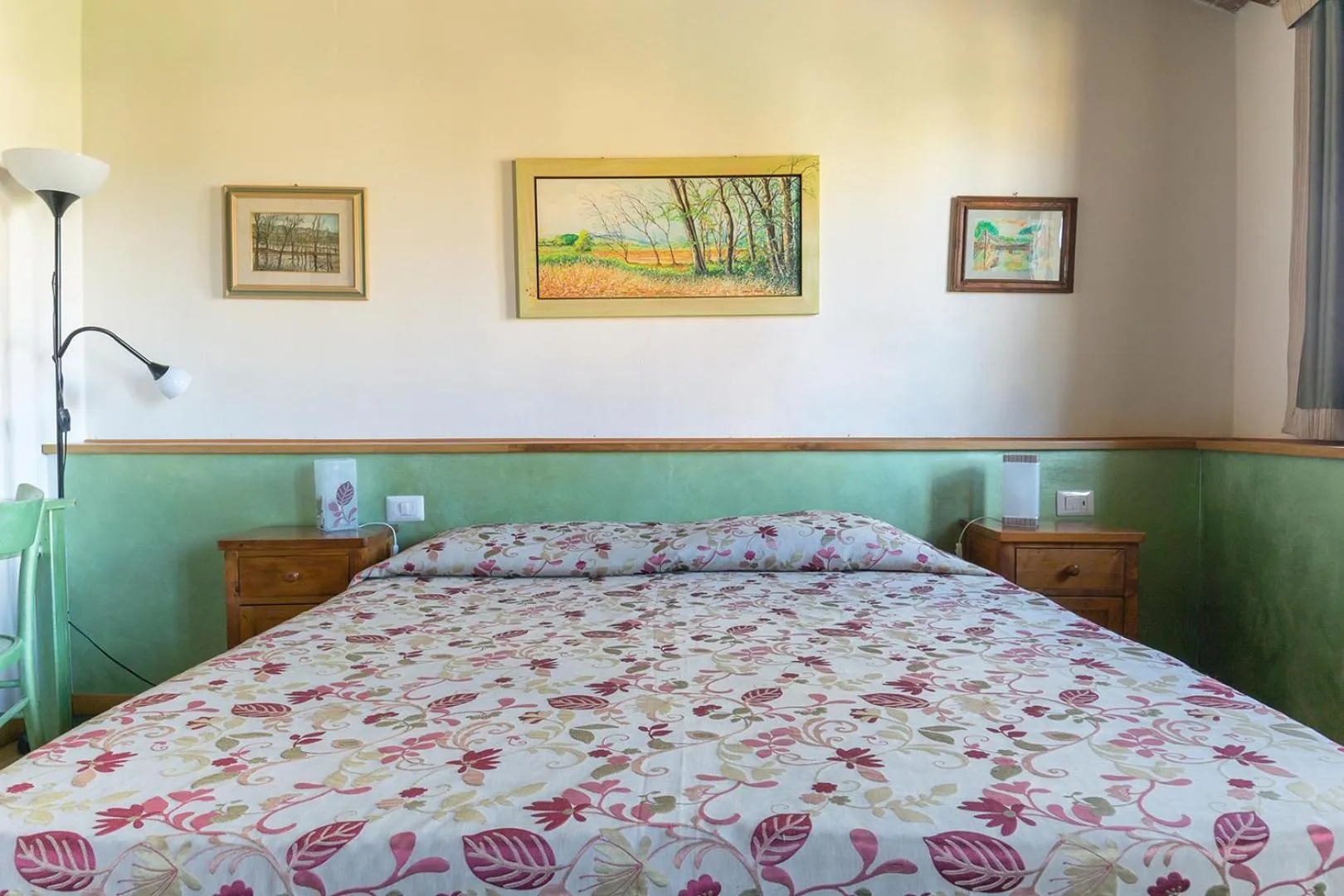 Bed in Casacenti B&B