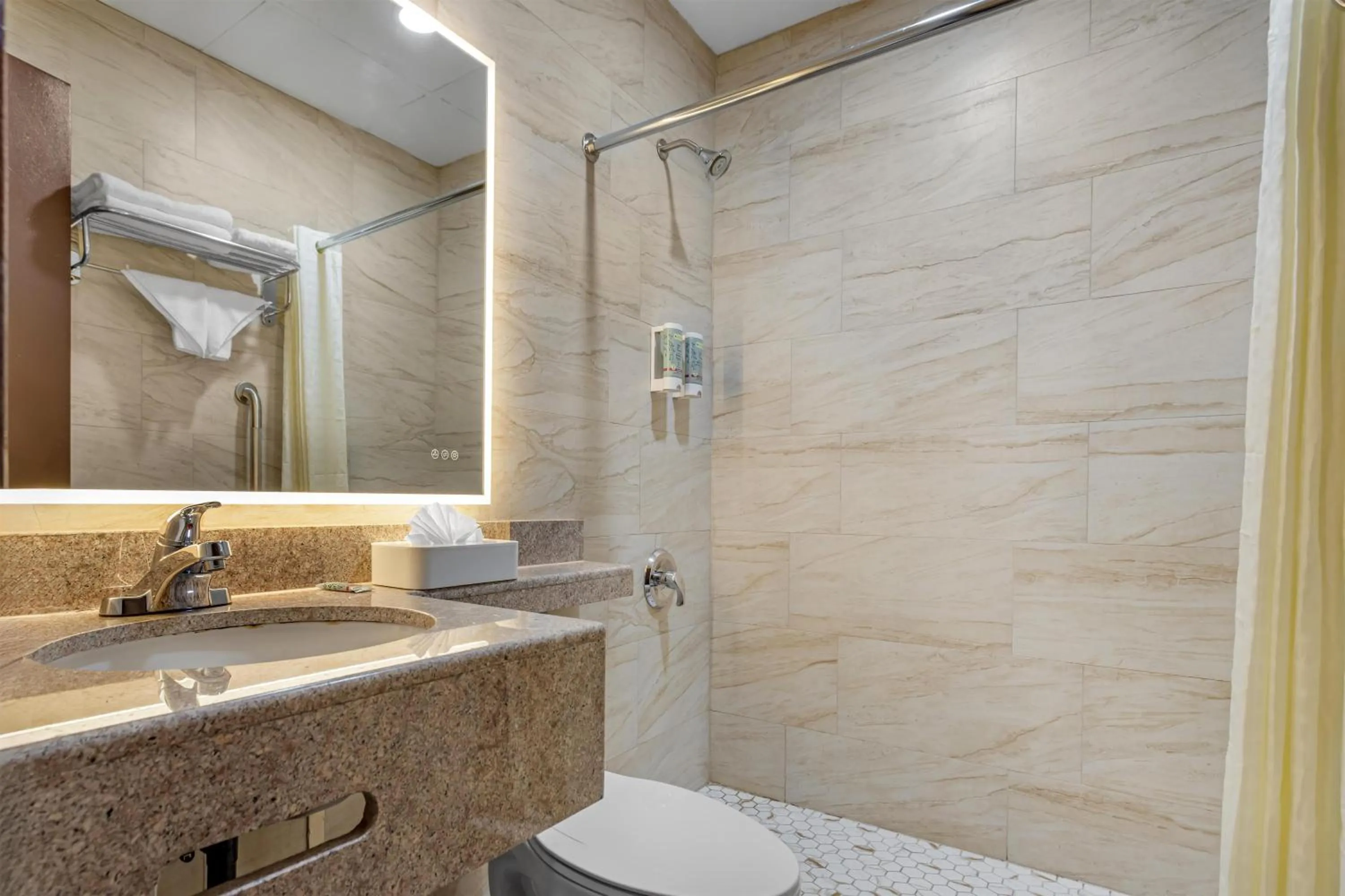 Bathroom in Best Western Jamaica Inn