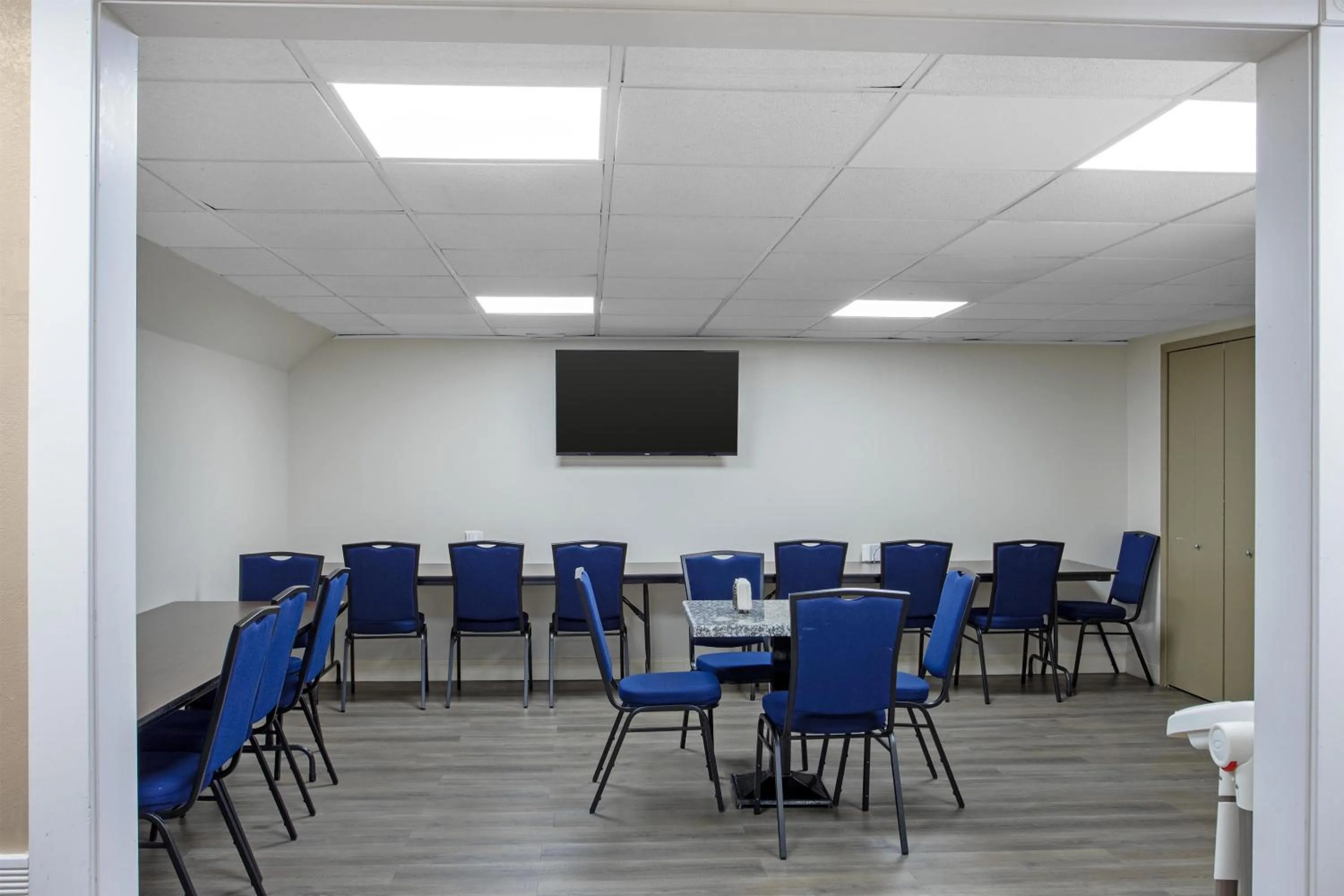 Breakfast in Best Western Jamaica Inn