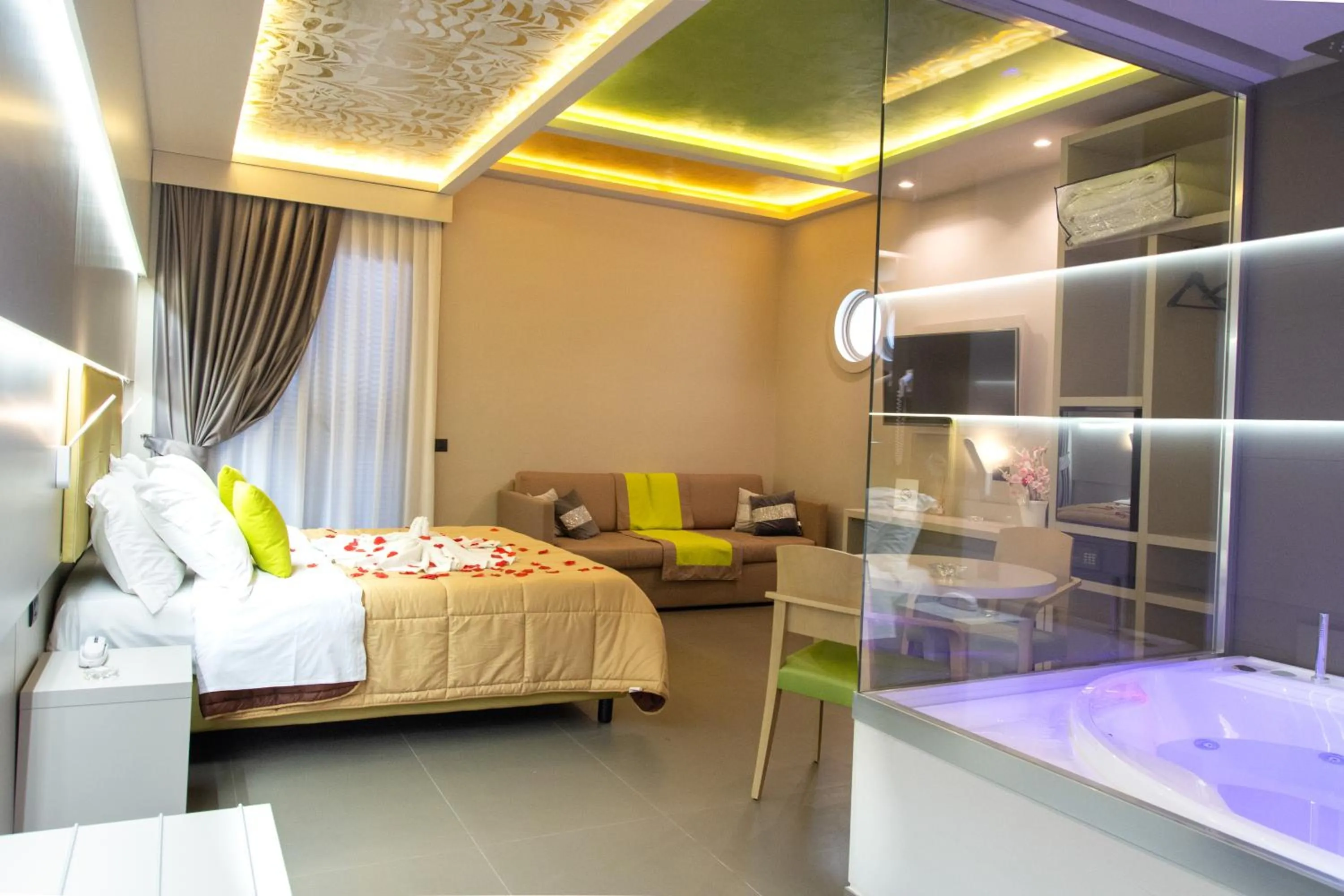 Bed in Hotel Miramare