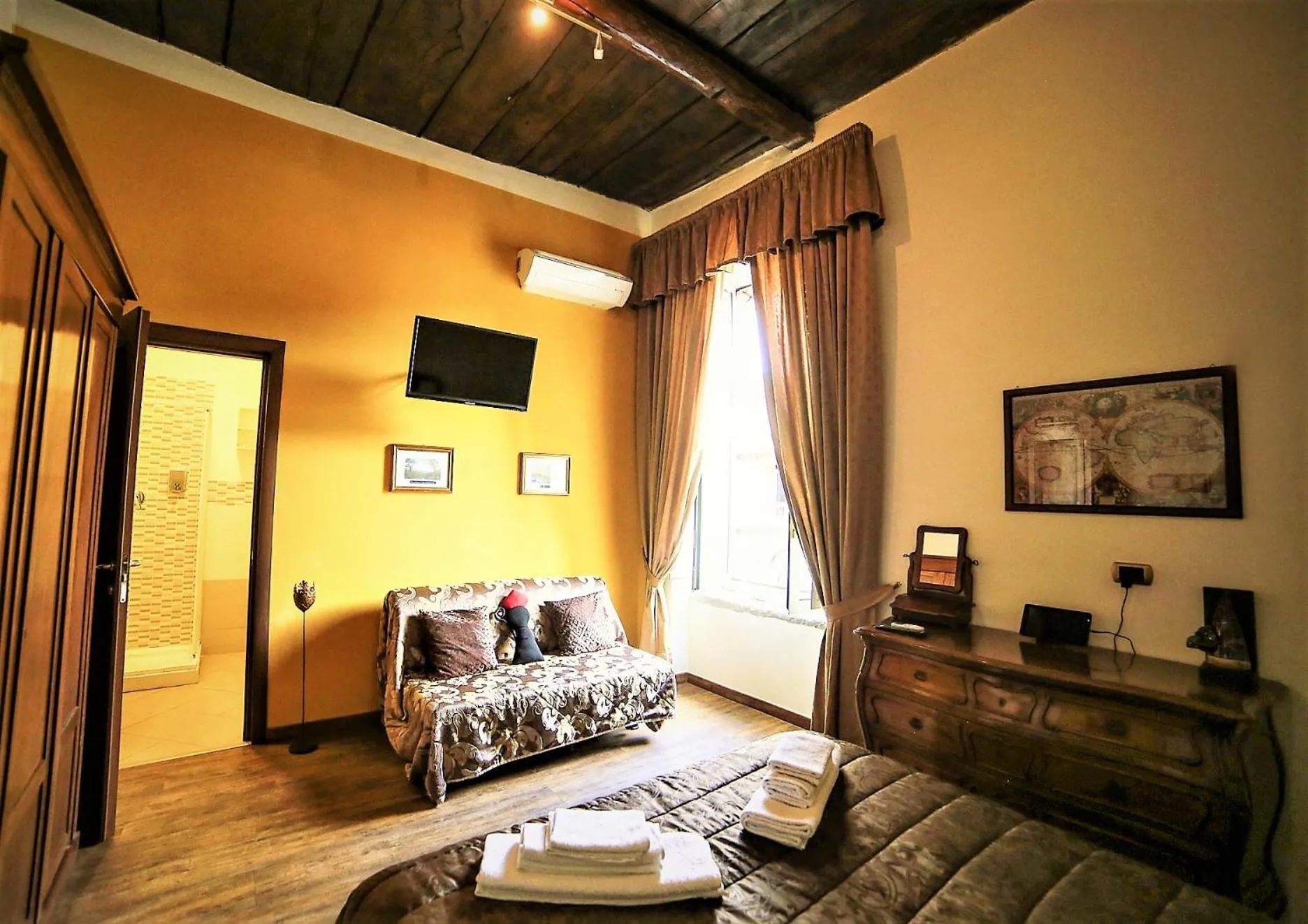 Bedroom, Bed in San Gennaro B&B