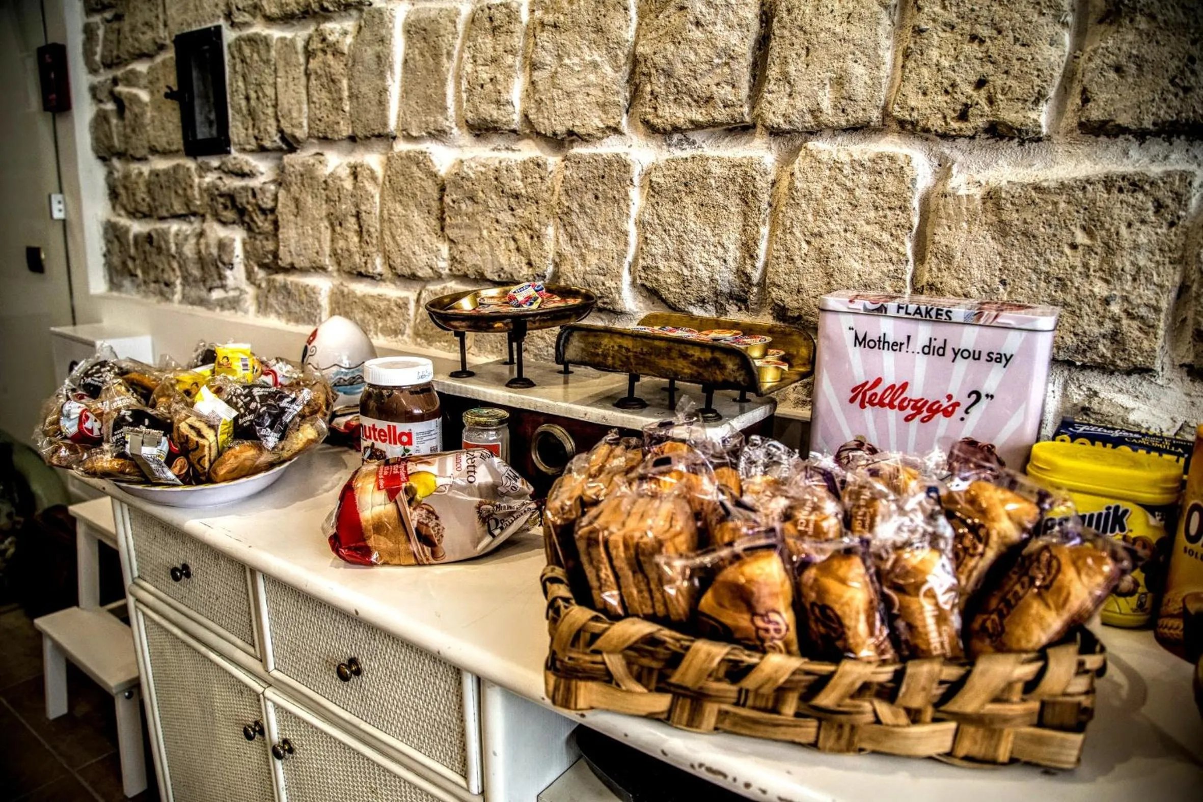 Buffet breakfast in San Gennaro B&B