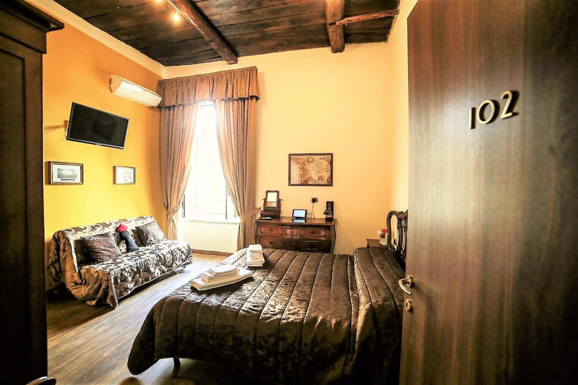 Bedroom, Bed in San Gennaro B&B