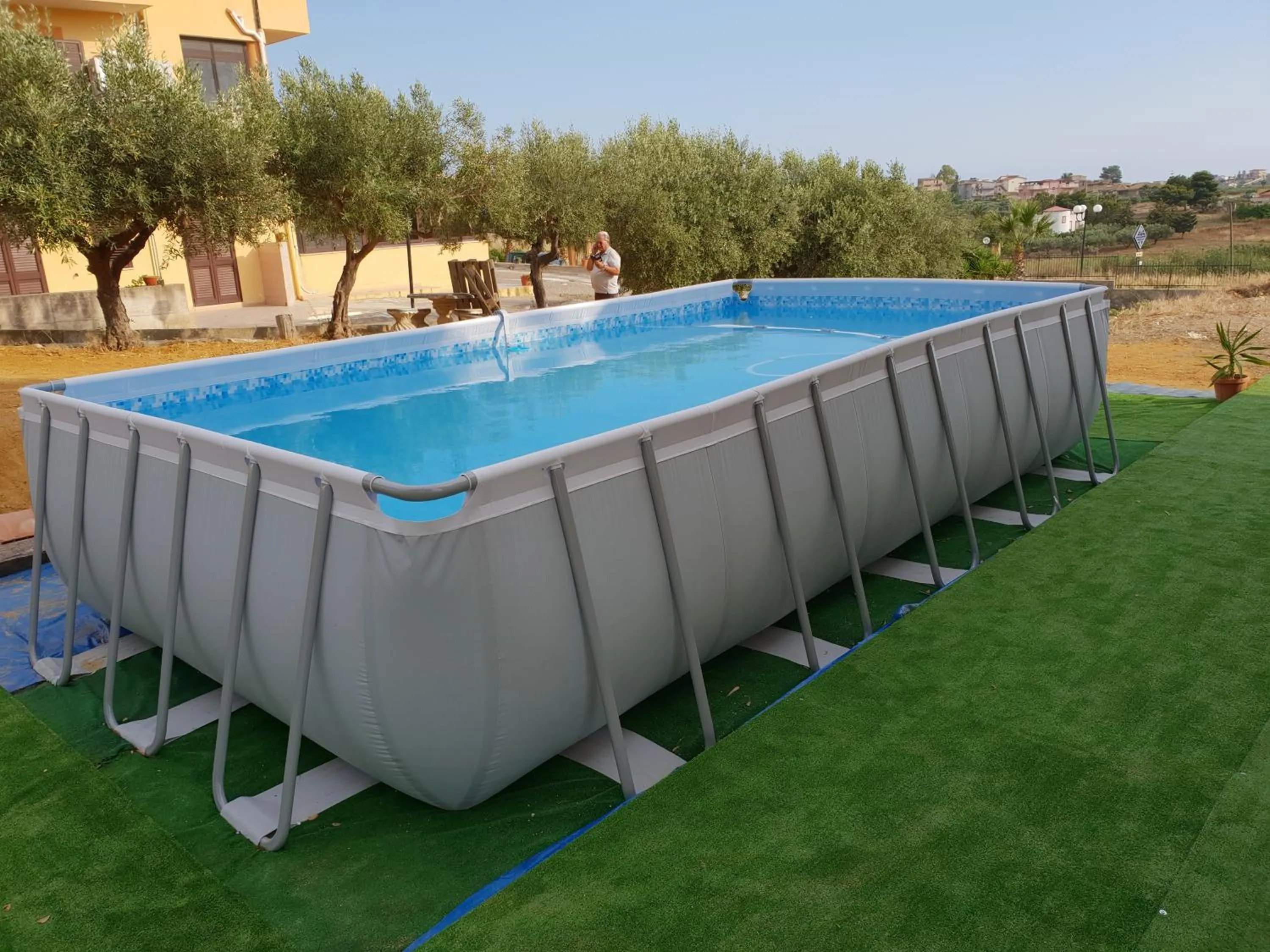 Swimming pool in Villa Jolanda & Carmelo