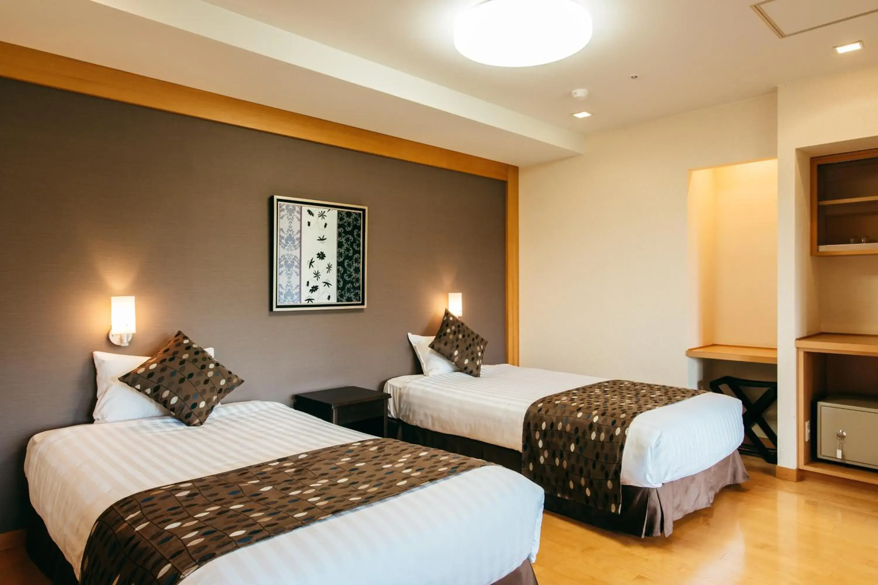 Special Japanese-Western style Room (With Open-air Bath) - single occupancy in KAMENOI HOTEL Tondabayashi Special Japanese-Western style Room (With Open-air Bath) - single occupancy in KAMENOI HOTEL Tondabayashi