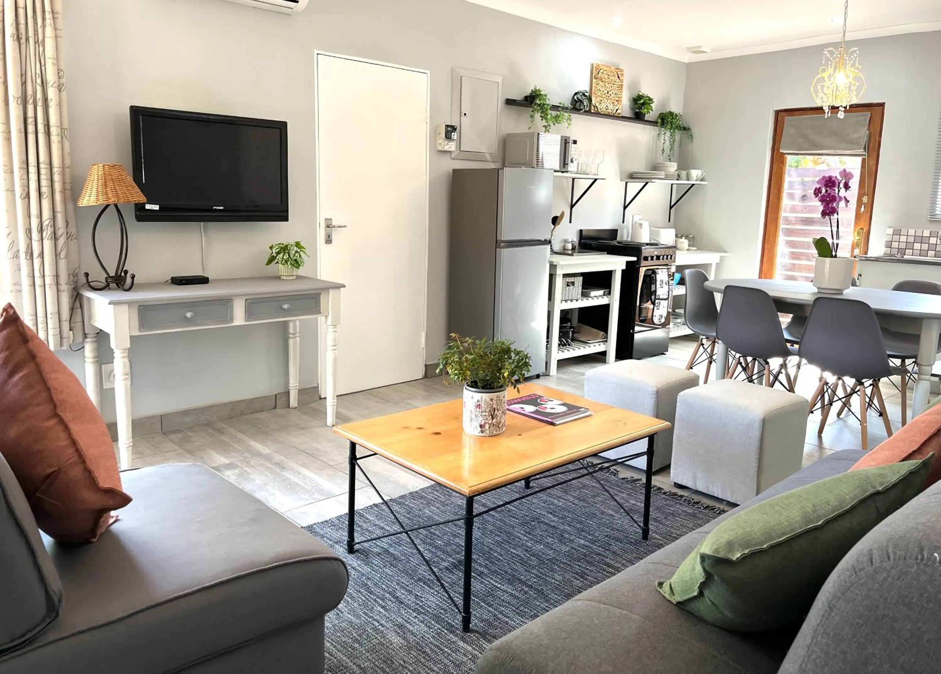 Thyme Inn on Greenway