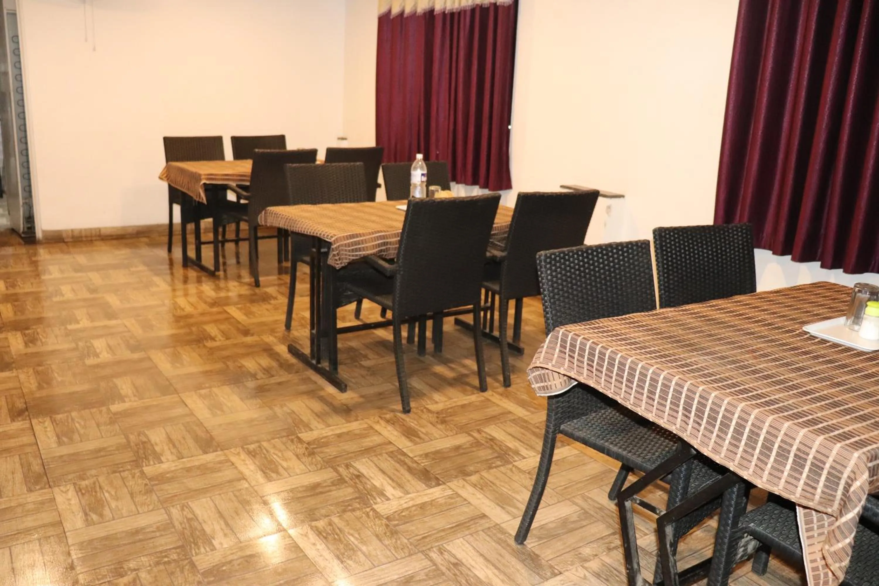 Breakfast in Hotel Venkateshwar