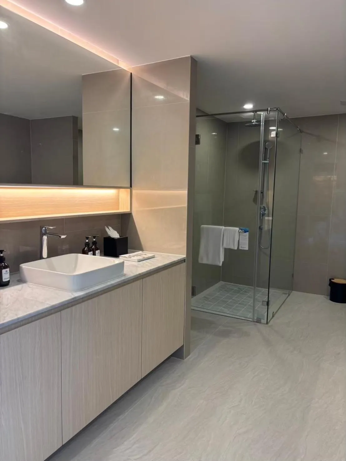 Shower in Wyndham La Vita Rawai Phuket
