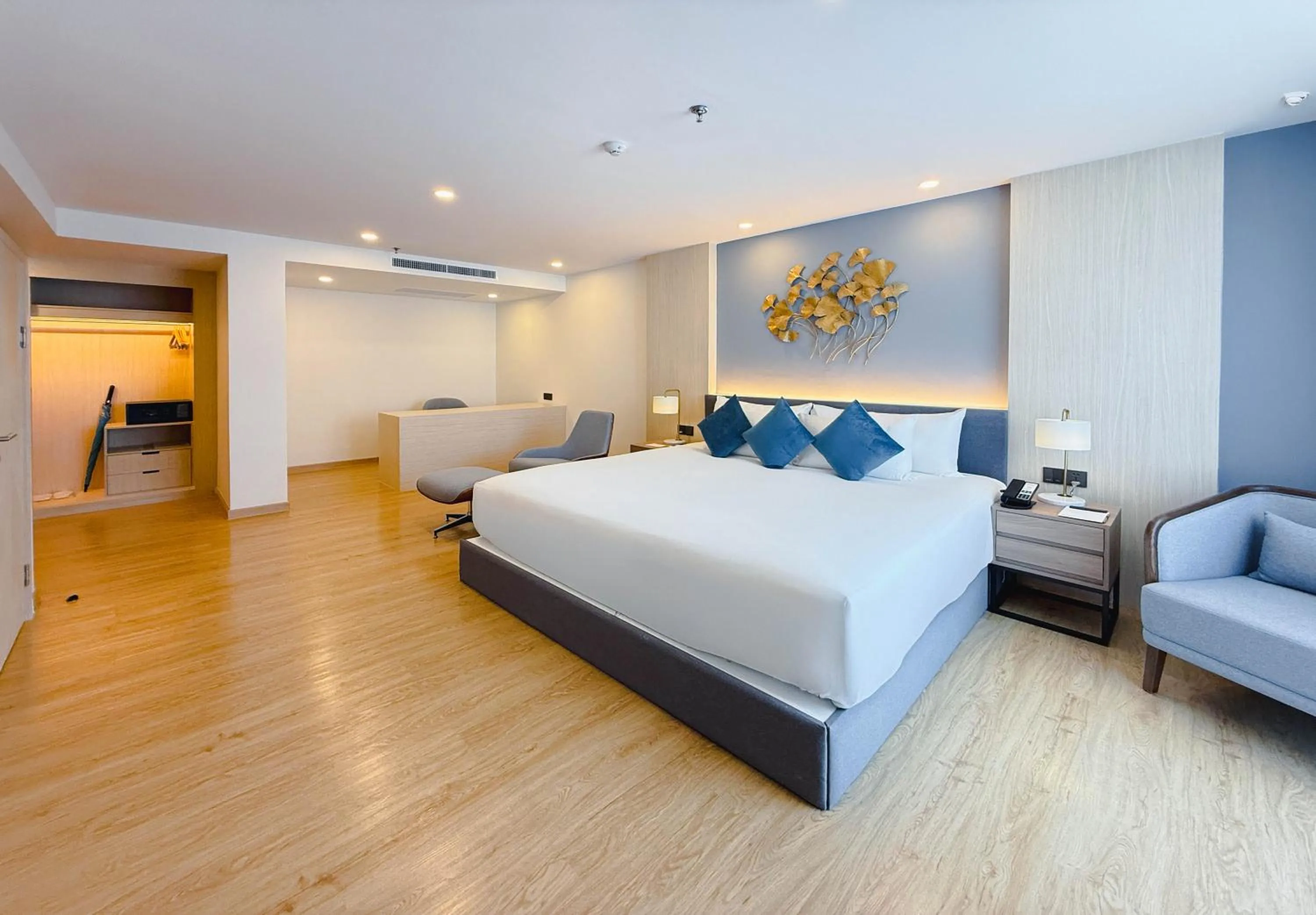 Bedroom, Bed in Wyndham La Vita Rawai Phuket