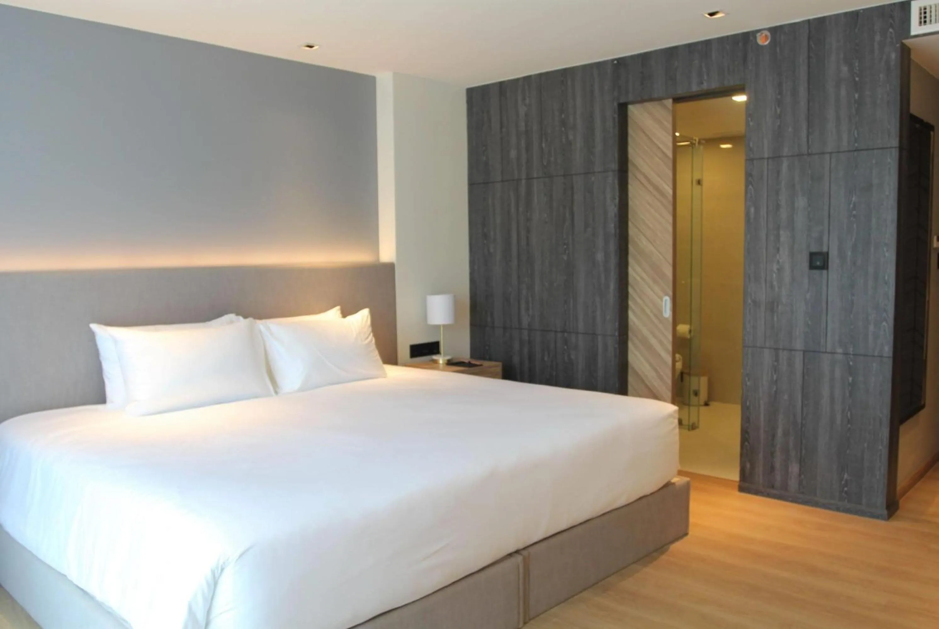 Photo of the whole room, Bed in Wyndham La Vita Rawai Phuket