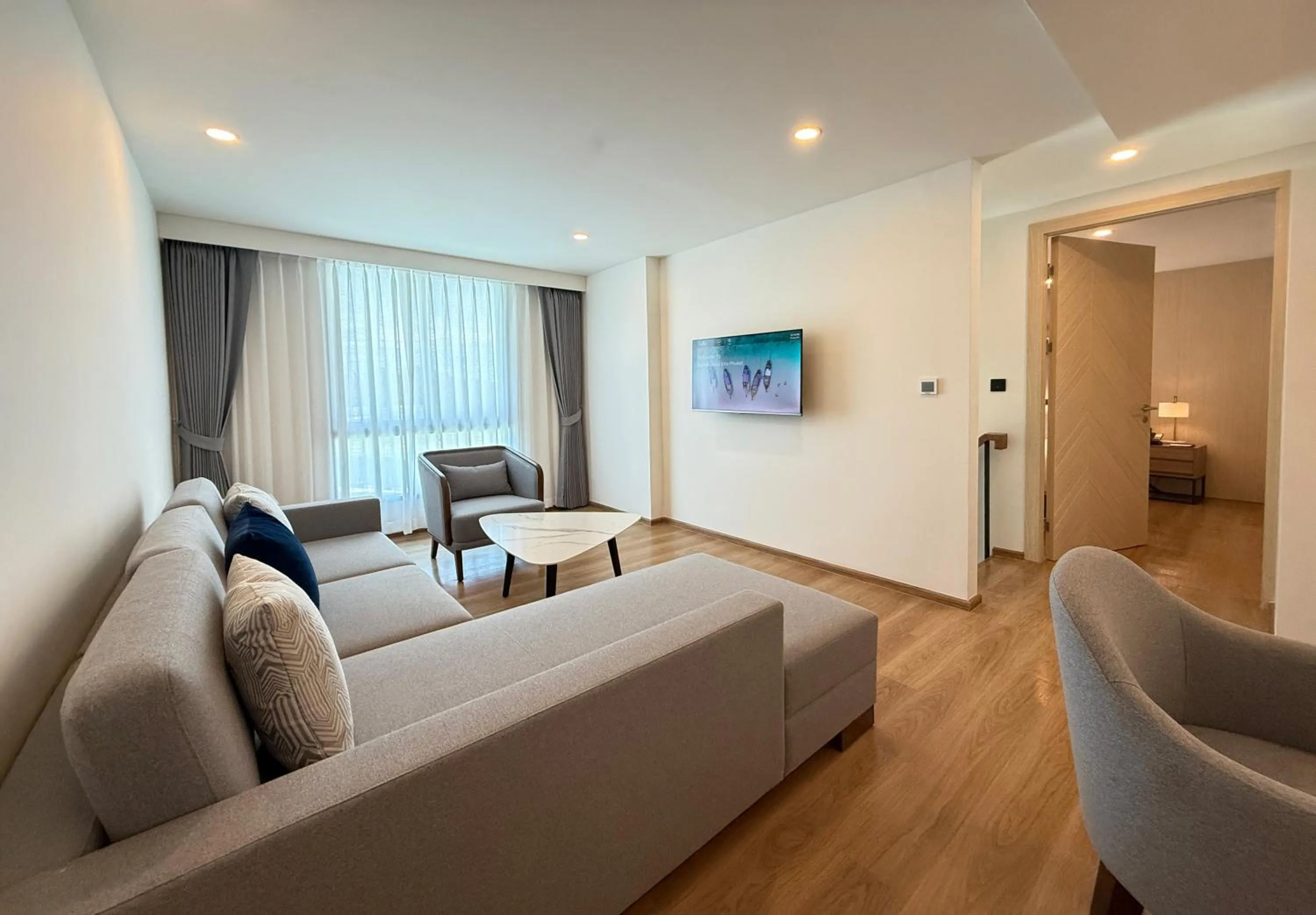 TV and multimedia in Wyndham La Vita Rawai Phuket