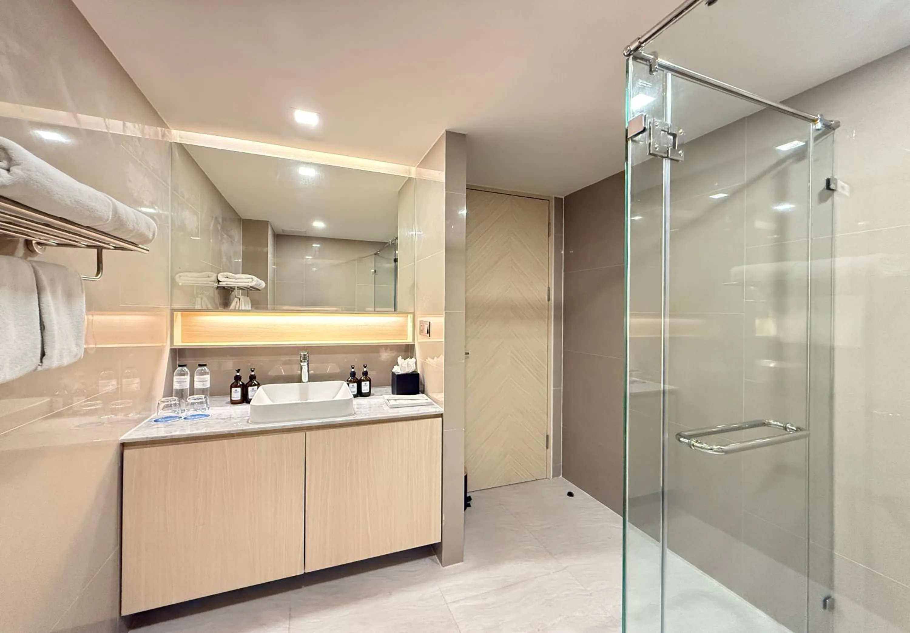 Shower in Wyndham La Vita Rawai Phuket