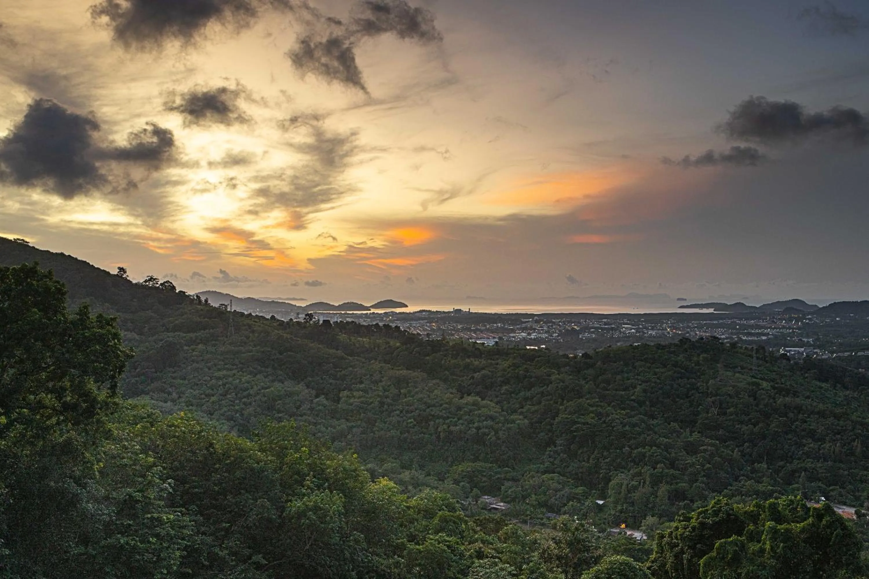 Mountain view in Phuket View Coffee and Resort