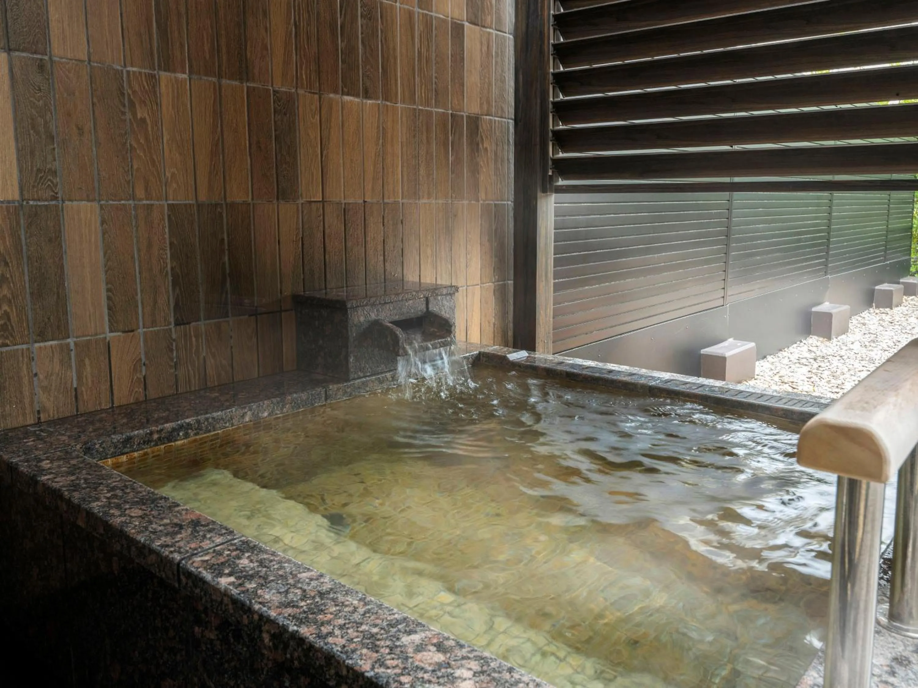 Open Air Bath in KAMENOI HOTEL Kamogawa